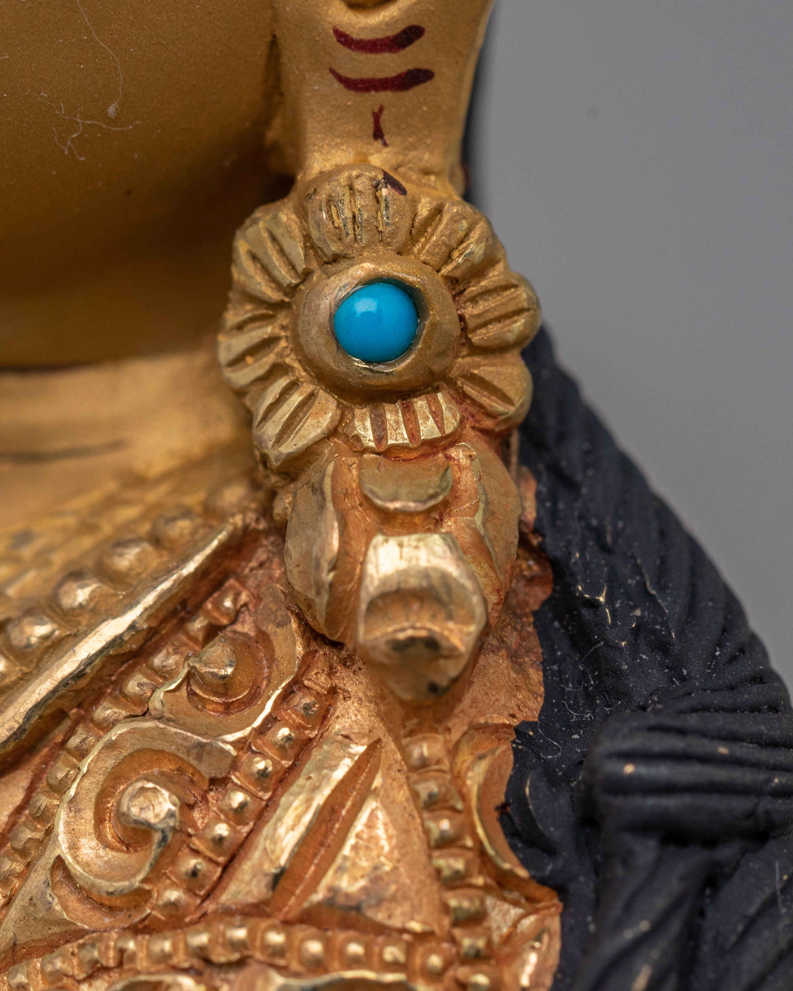 Guru Rinpoche Buddhist Statue | Symbol of Wisdom and Compassion