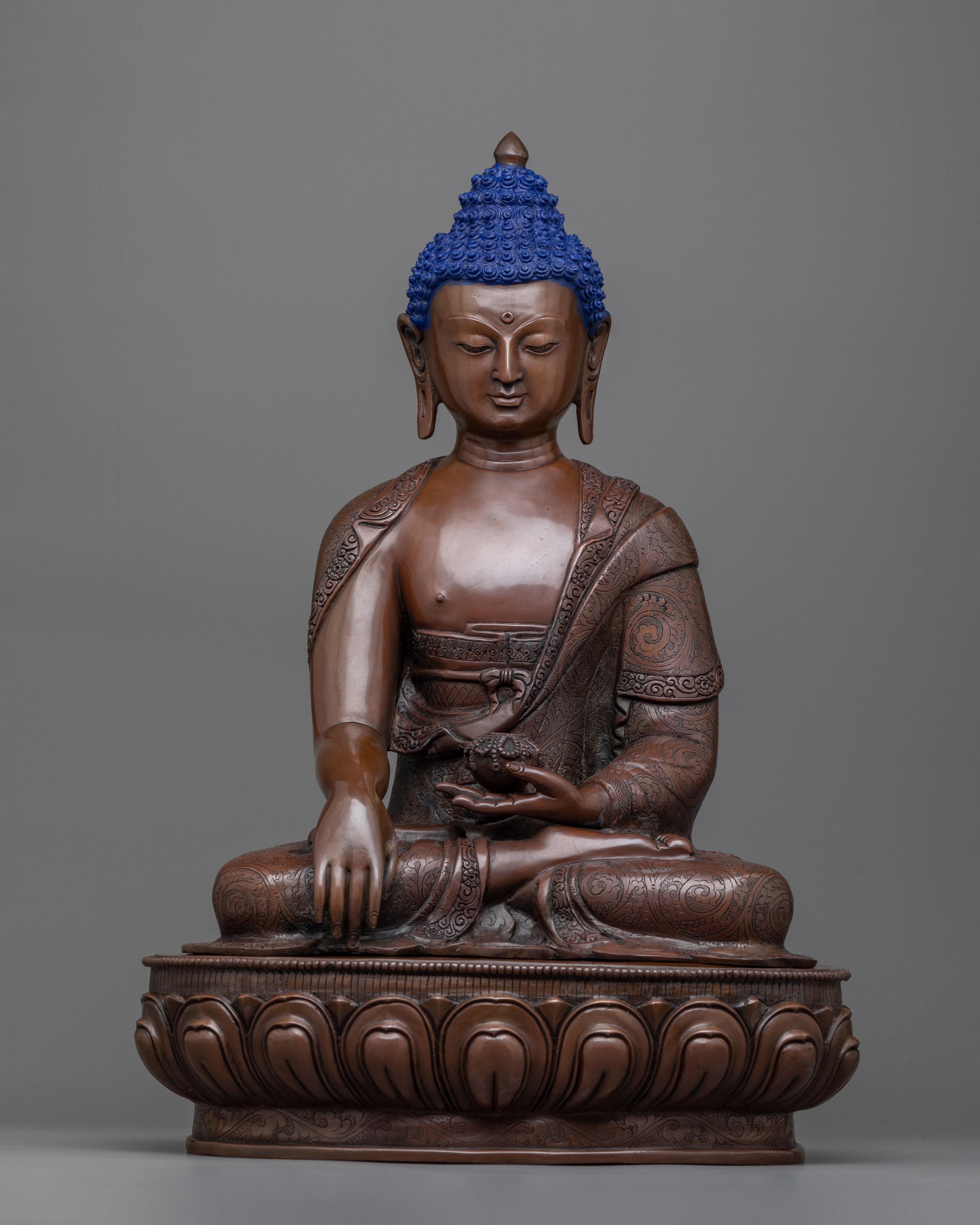 shakyamuni buddha statue and meaning