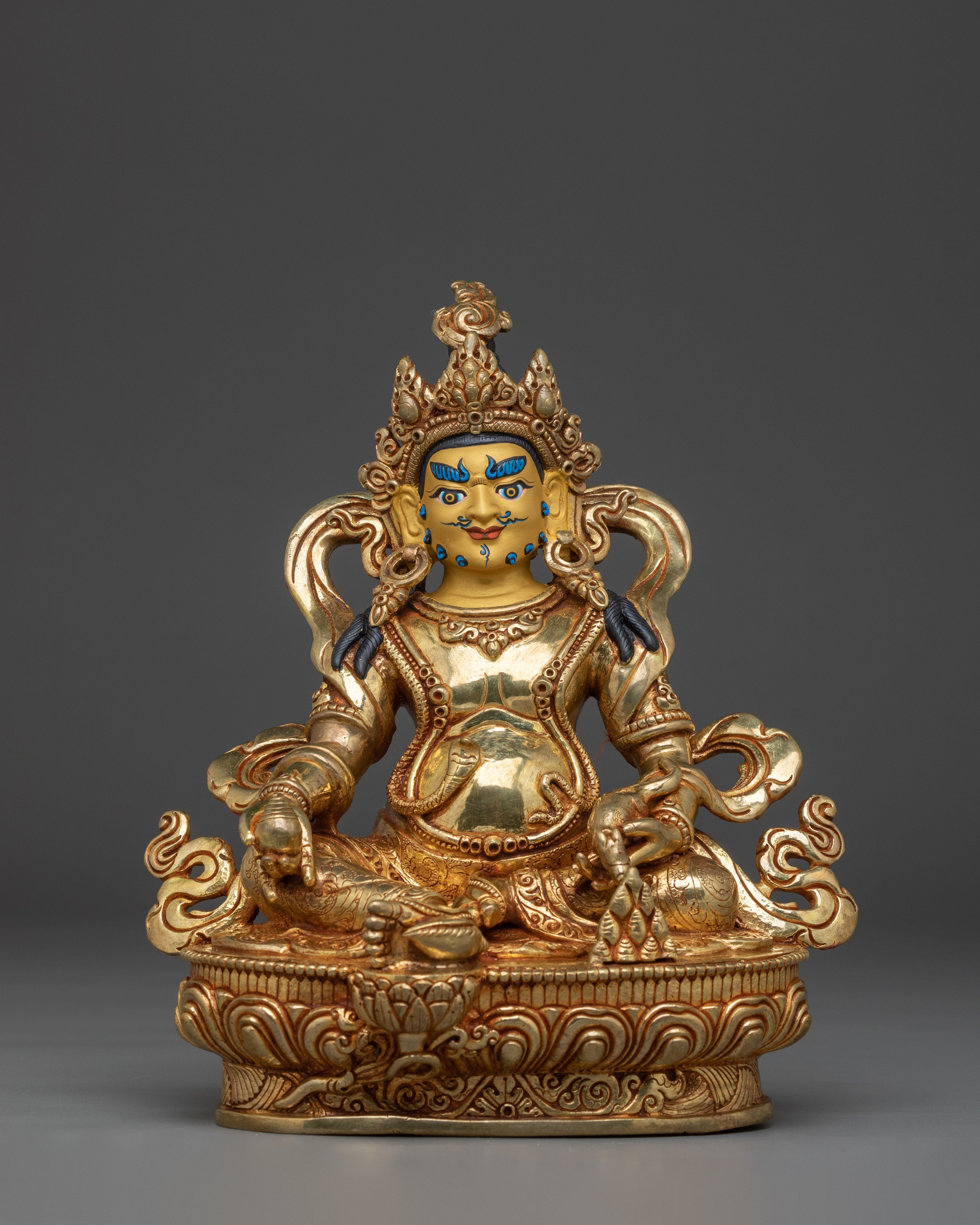 powerful-wealth-deity-dzambhala