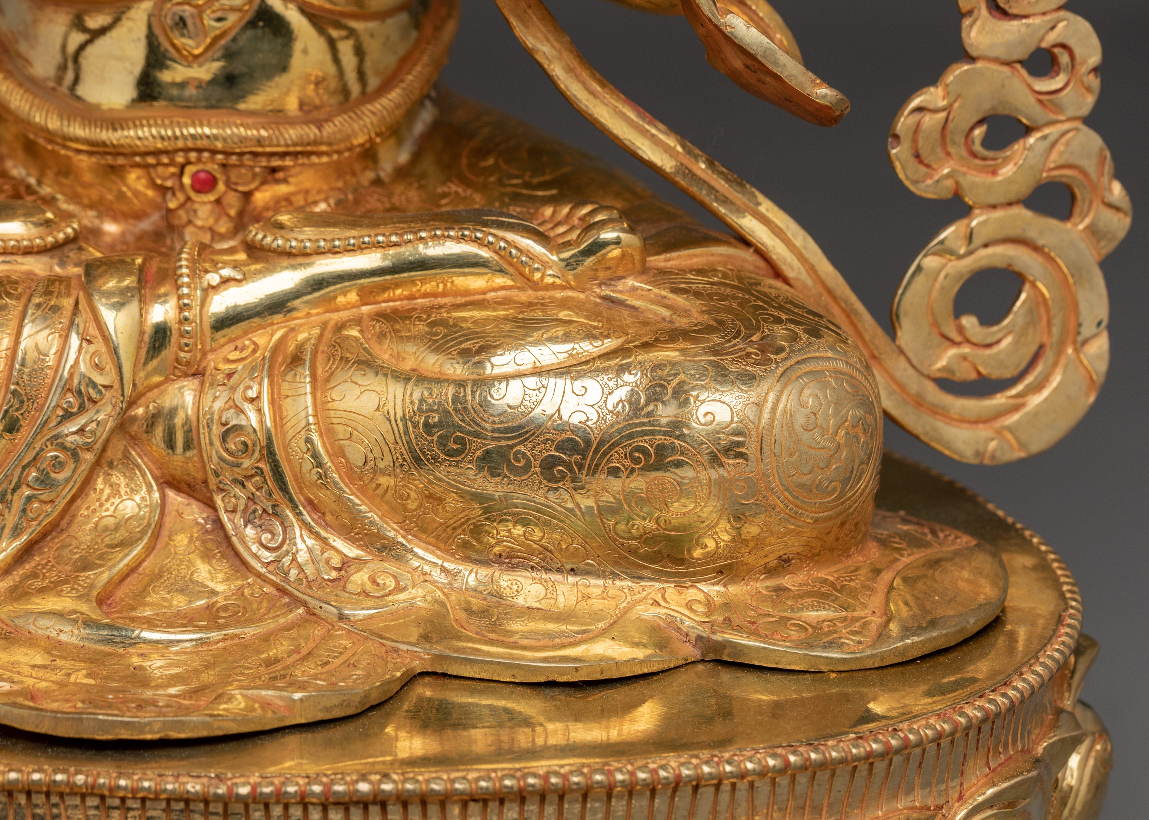 Noble Chenrezig Statue | Avalokiteshvara - Bodhisattva of Compassion