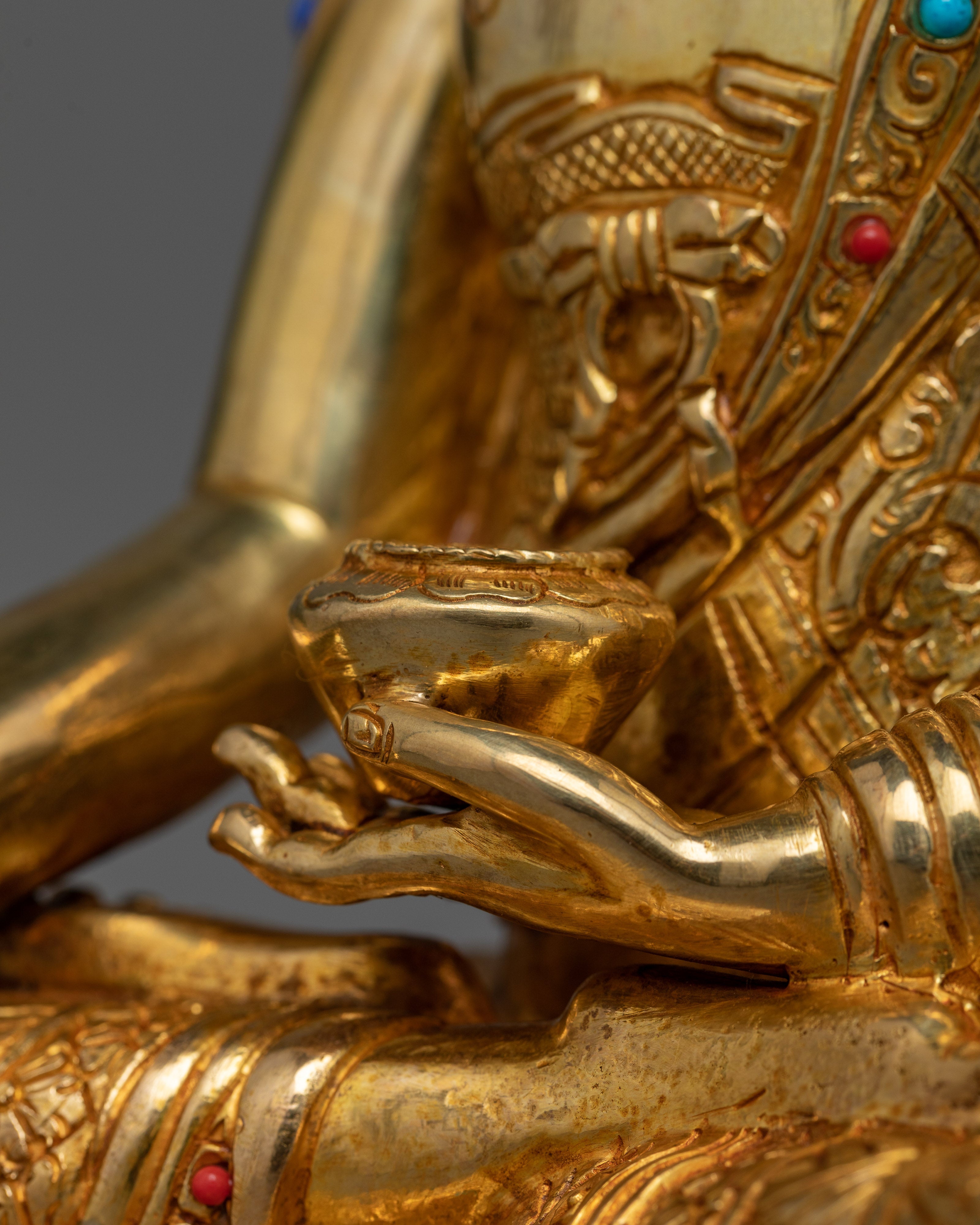 Shakyamuni Buddha Gold-Gilded Statue | Essence of Enlightenment