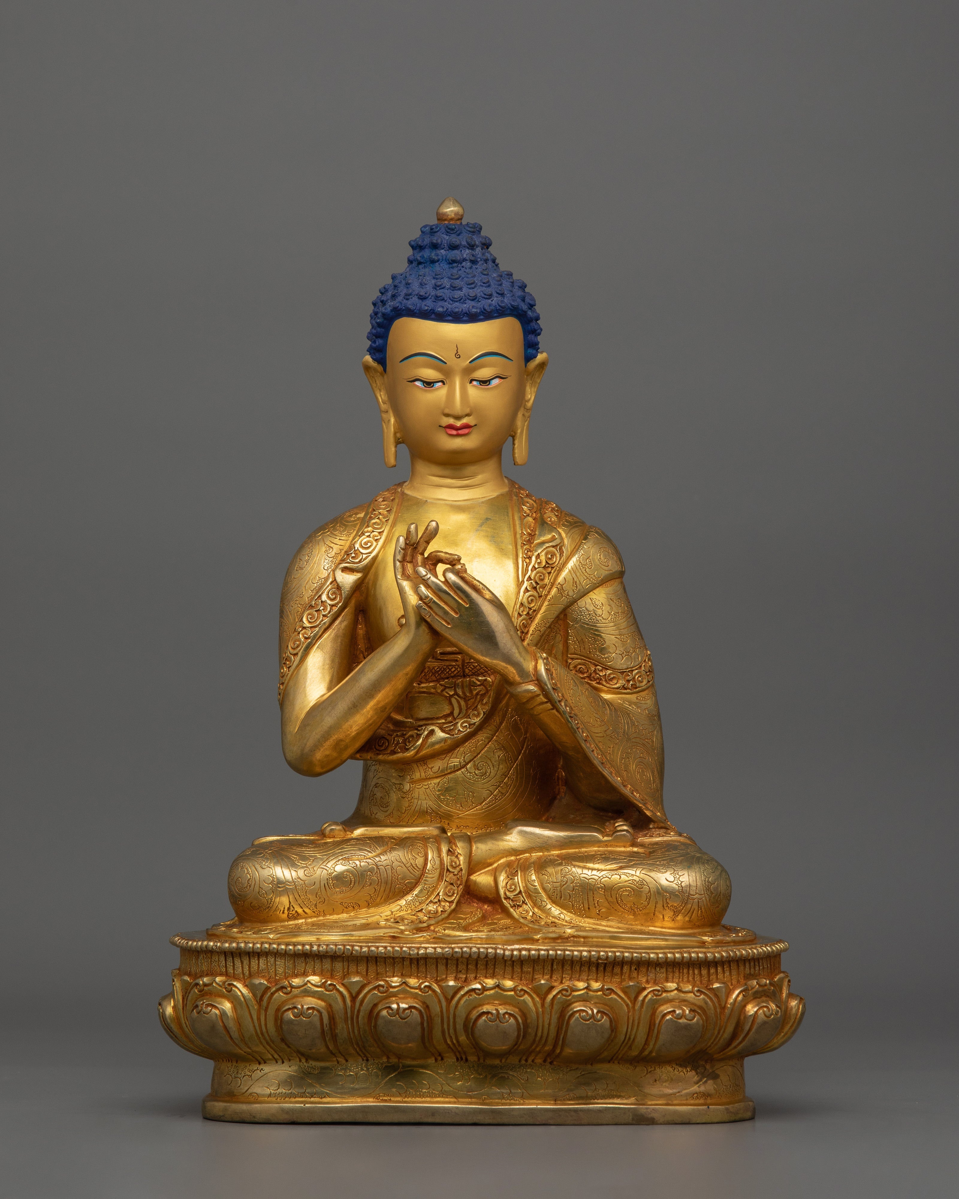 figurine-of-meditating-buddha-vairocana