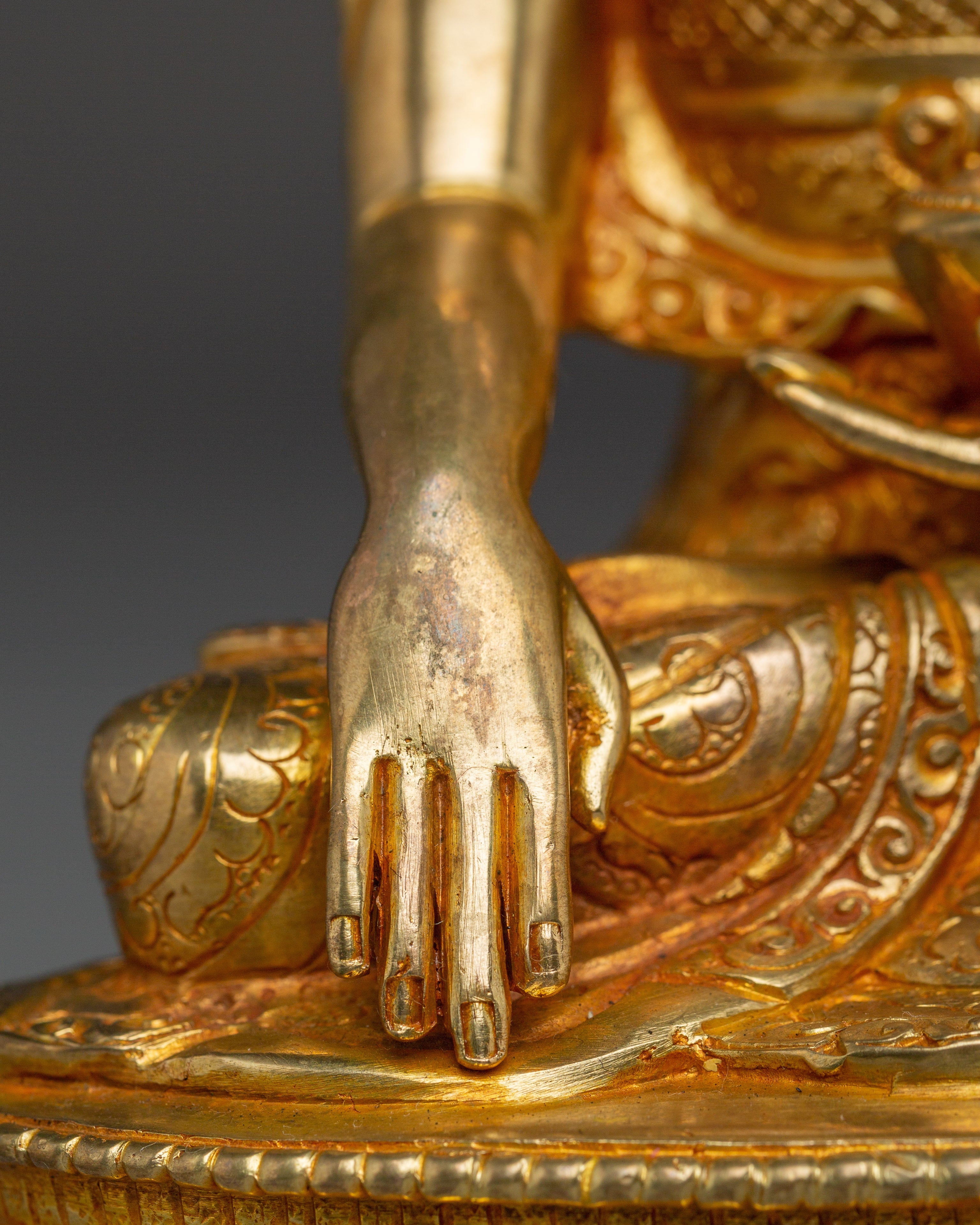 24K Gold Gilded Buddha Shakyamuni Artwork | Founder of the Buddhist Path