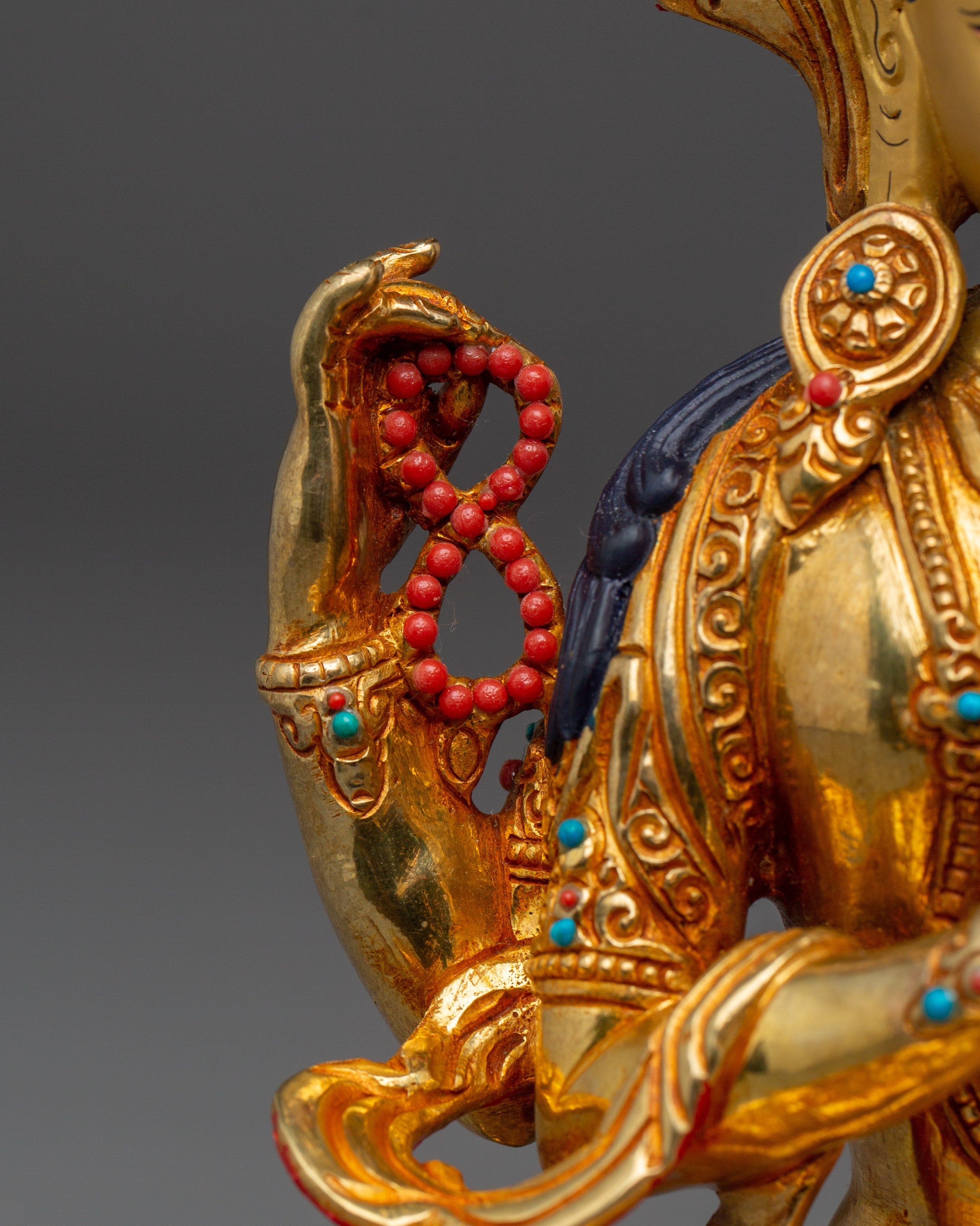 Deity of Great Compassion Chenrezig | The one who looks with unwavering eye