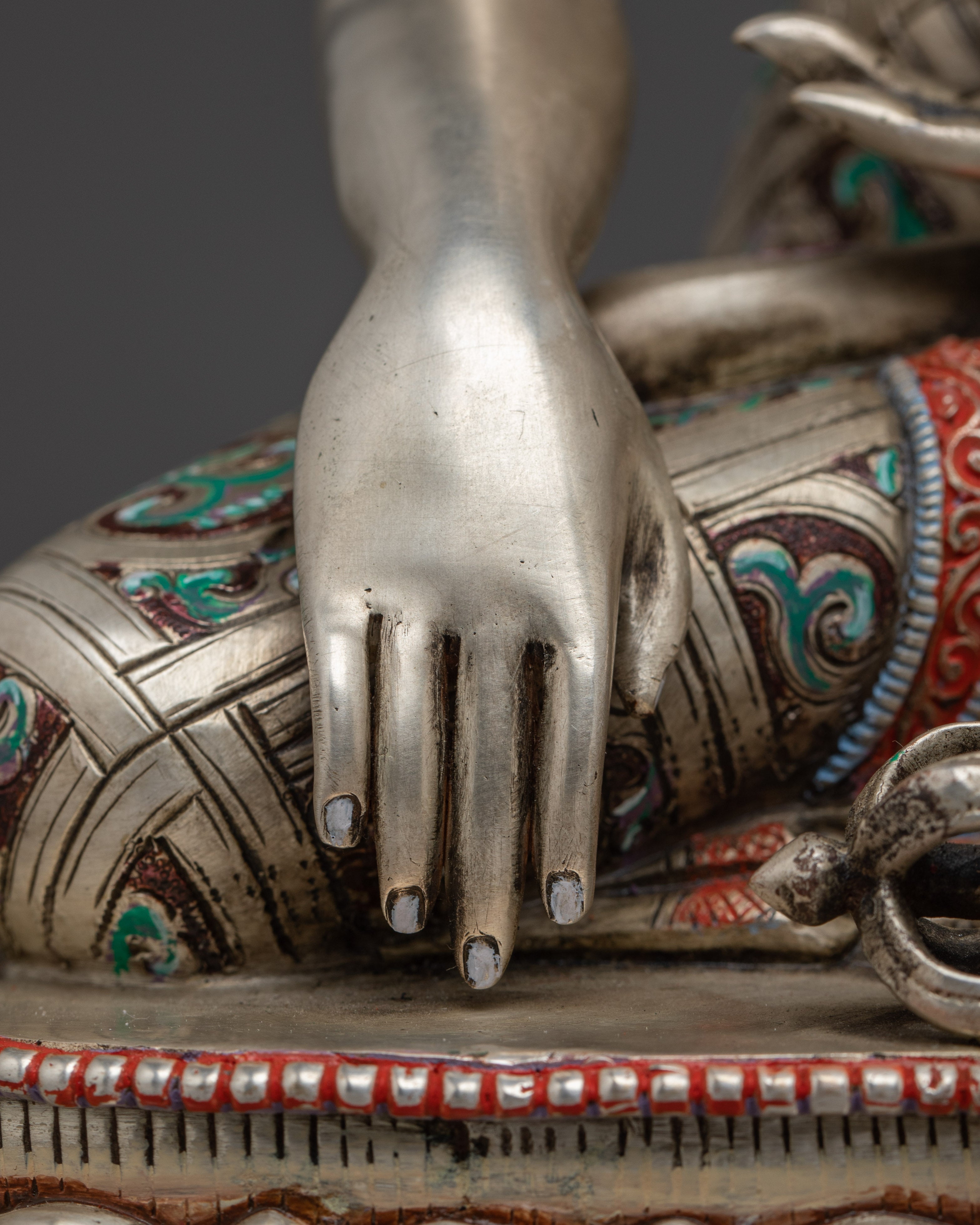 Tibetan Historical Buddha Statue | Symbolizing Enlightenment and Inner Peace