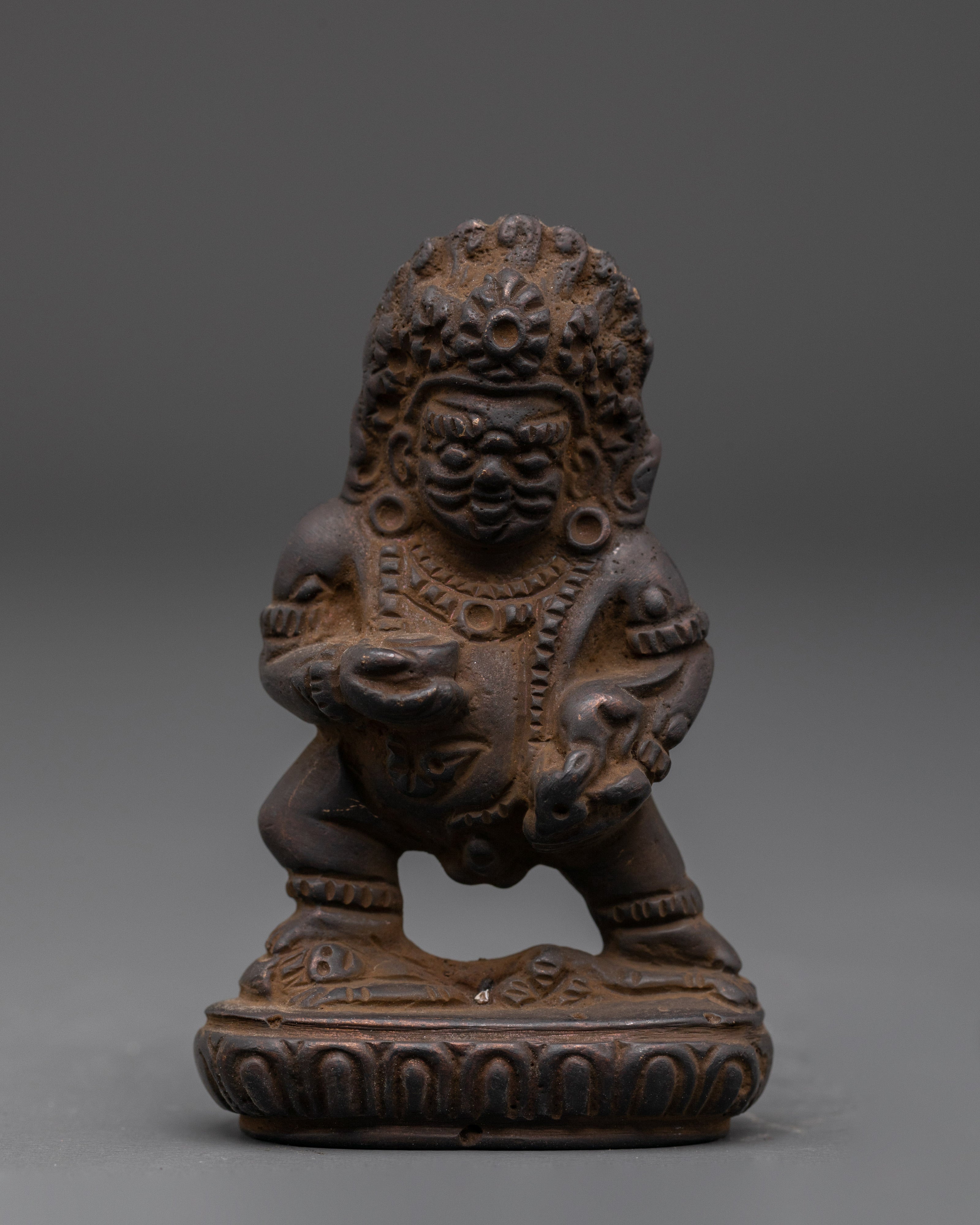 black-dzambala-statue