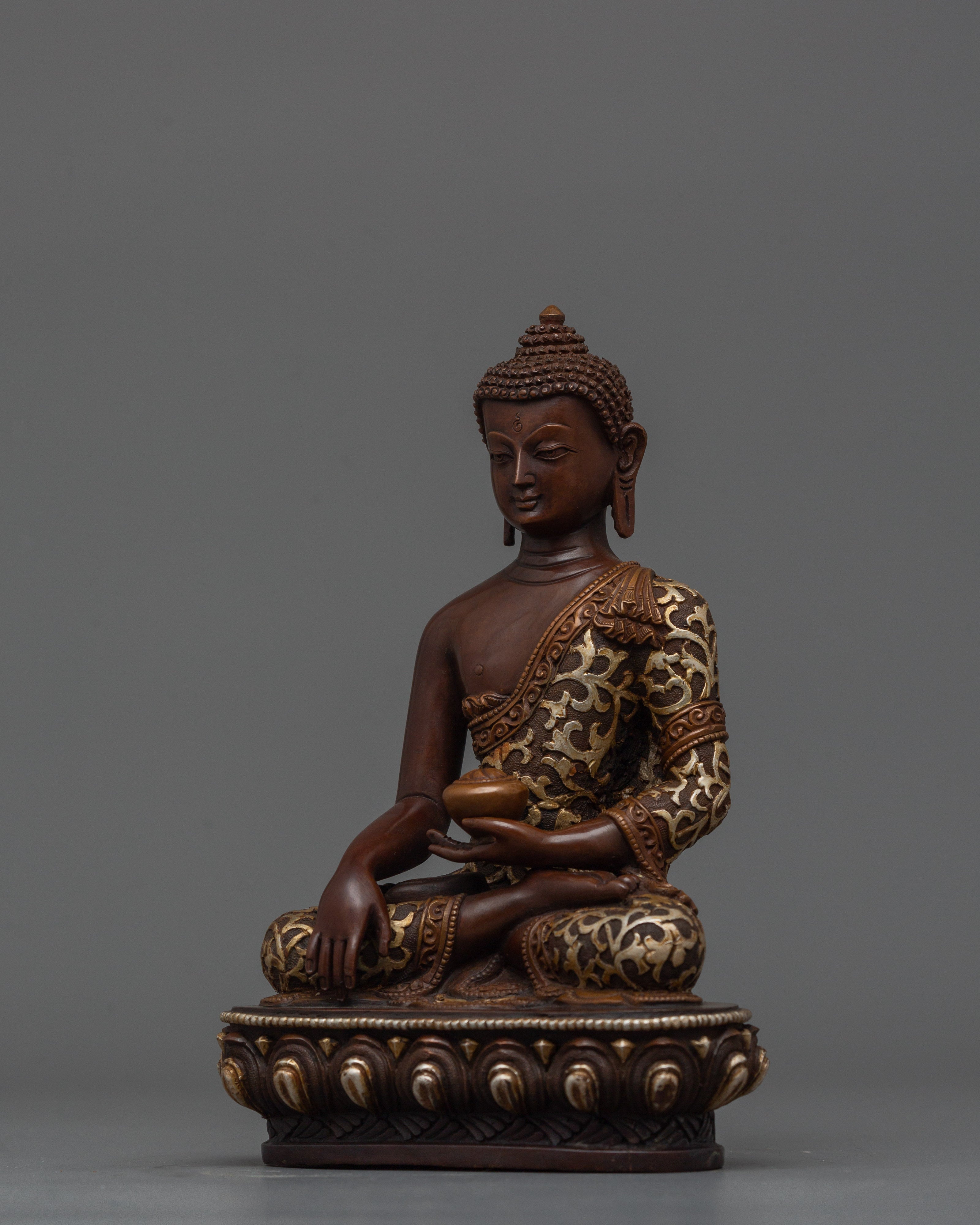 Small 7.5 Inch Shakyamuni Buddha Statue | Enlightened Artwork