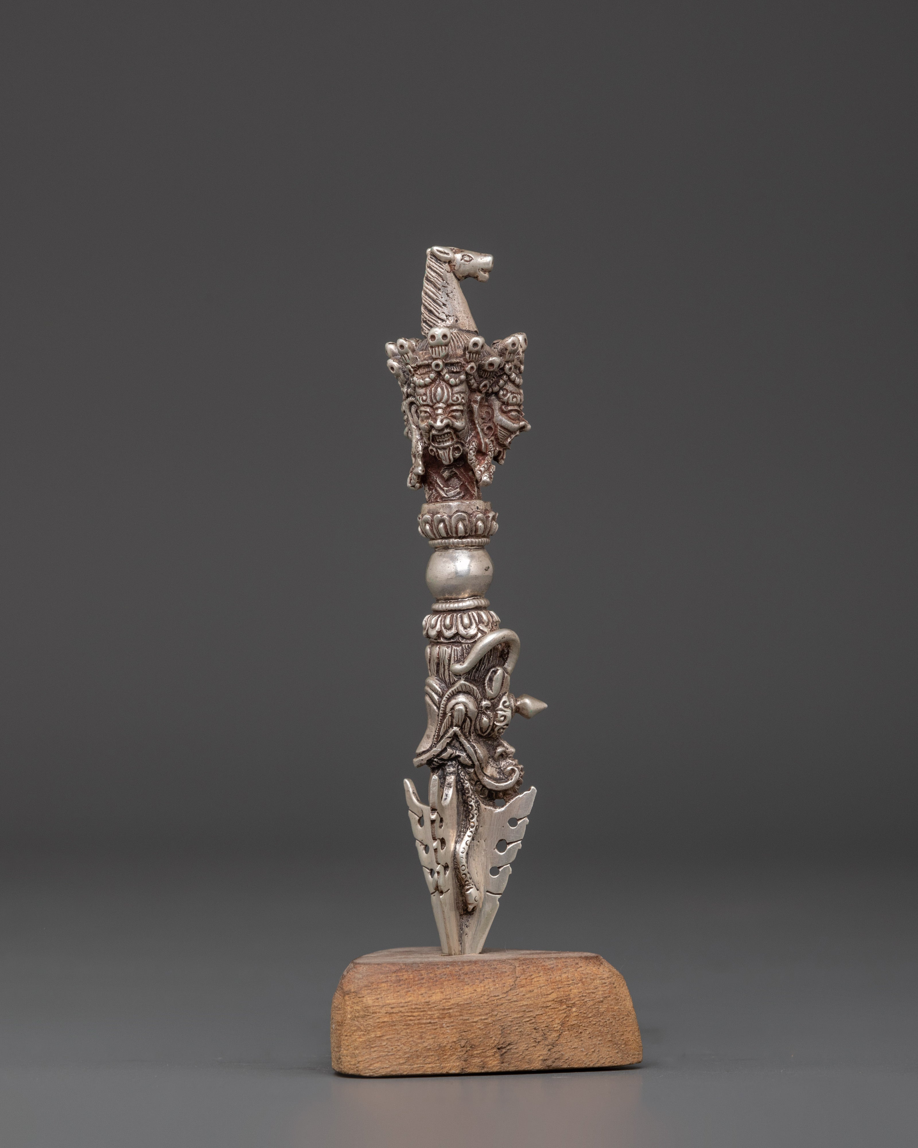 Silver Ritual Dagger | Blade of Liberation
