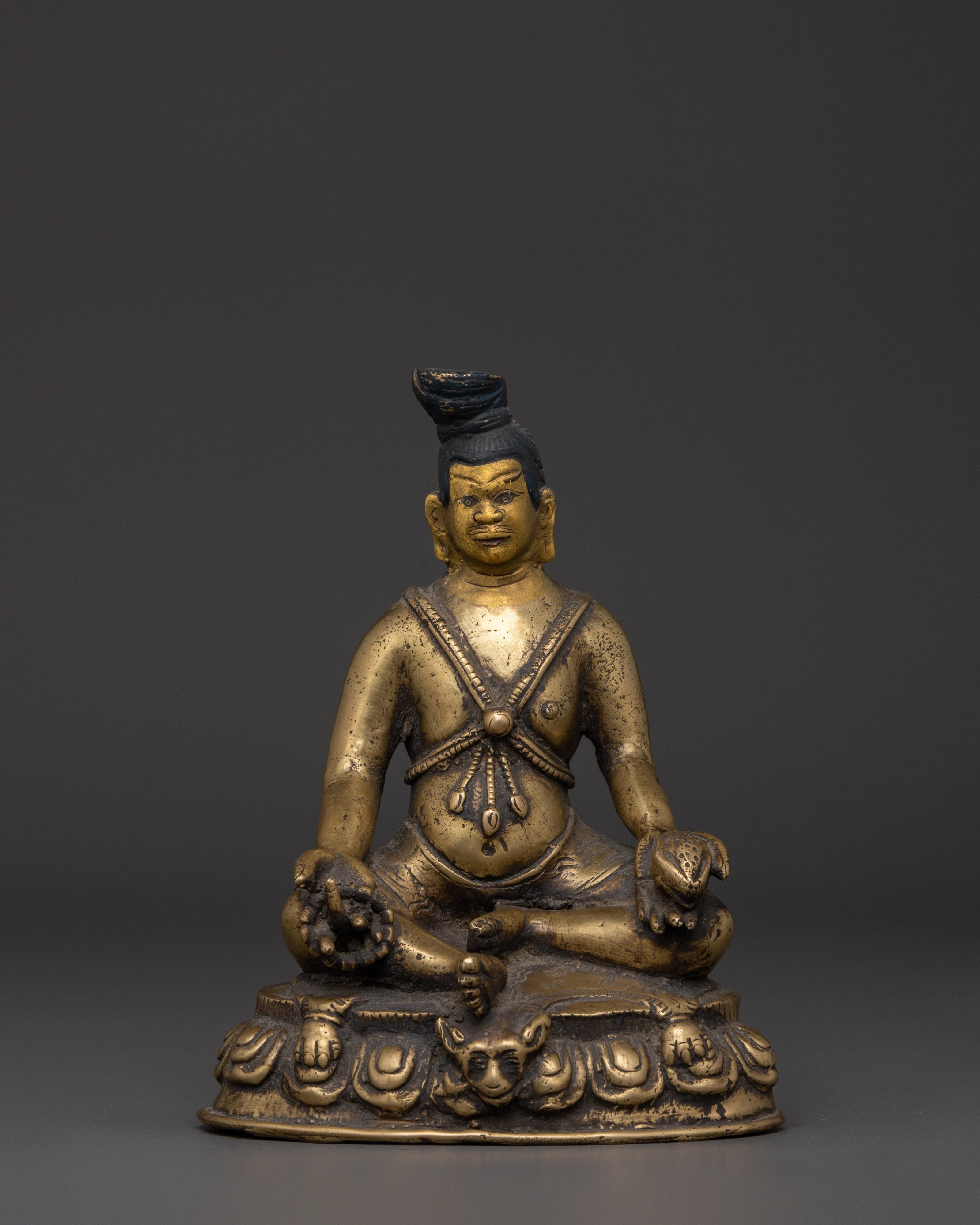 buddhist-master-statue