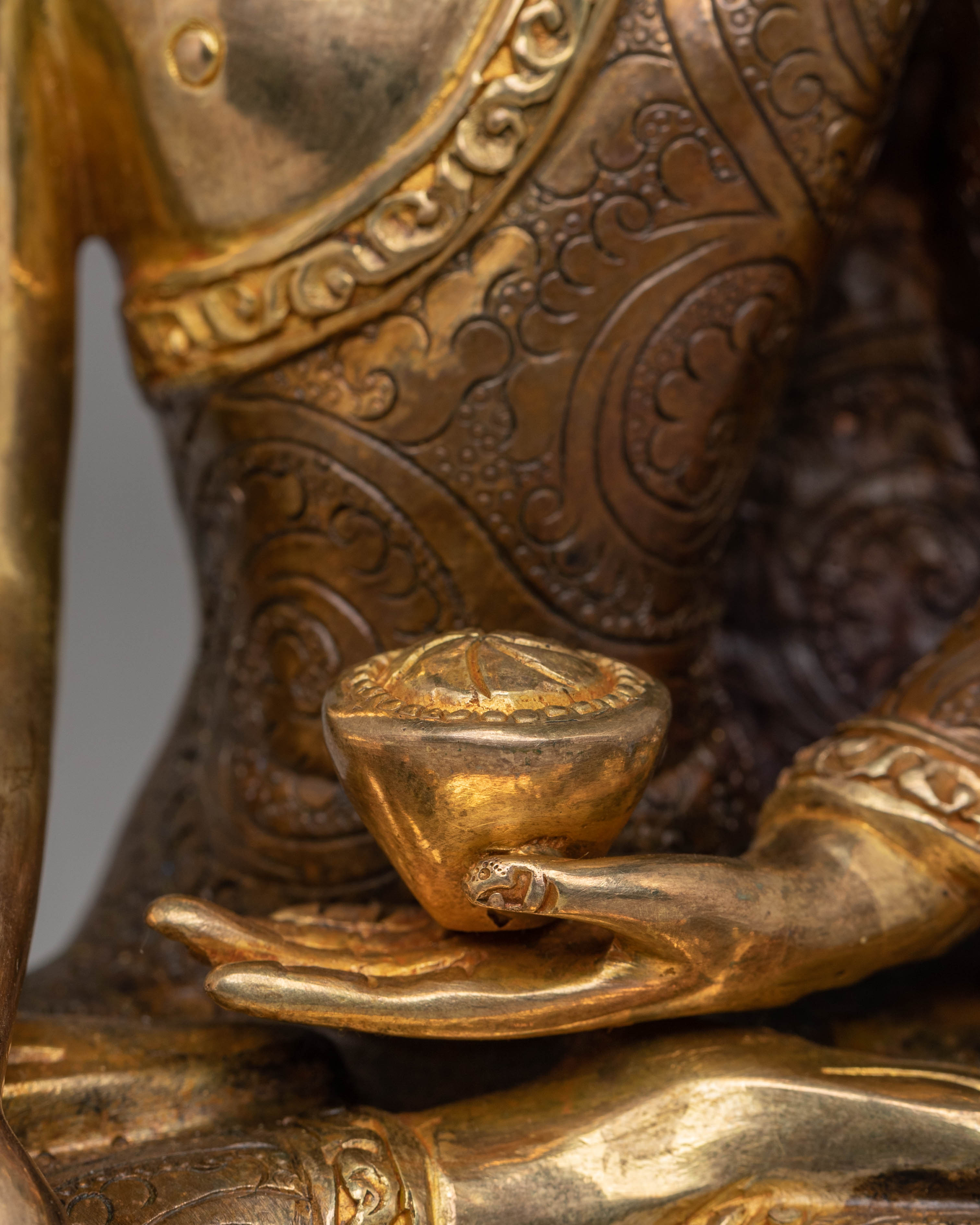 Handcrafted Gautam Buddha Golden Statue