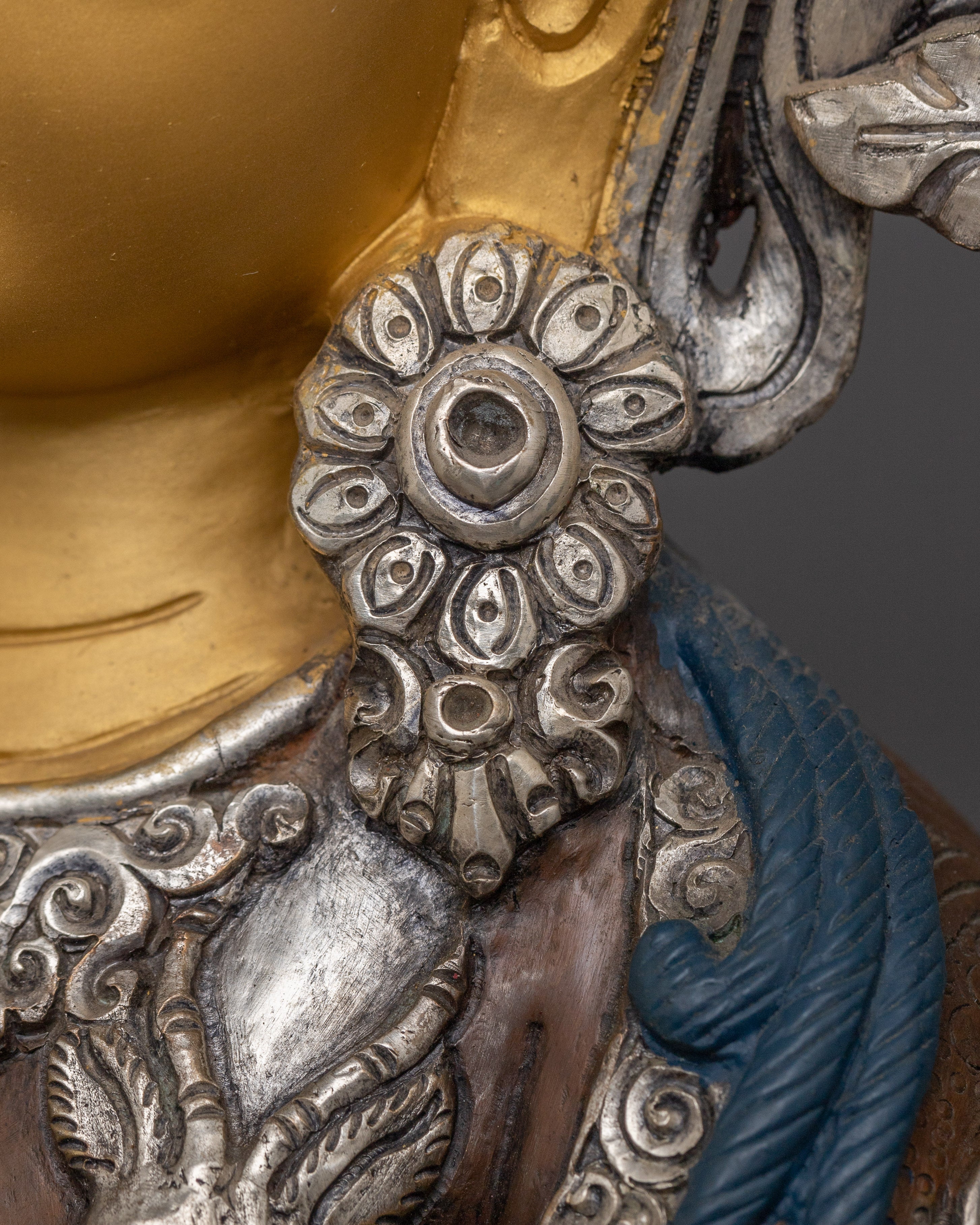 Lord of Mercy Chenrezig Statue | Symbol of Loving-Kindness and Wisdom