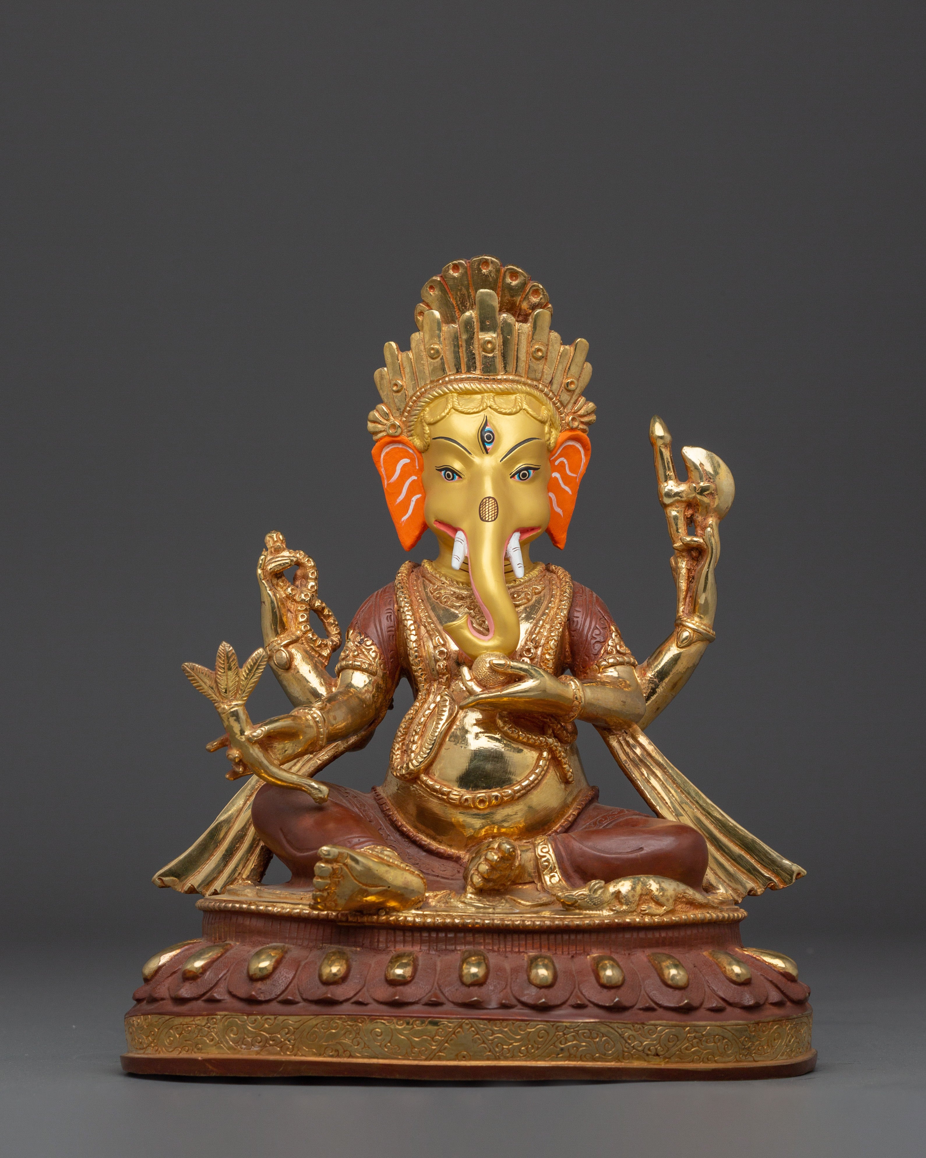 golden-ganesh-statue