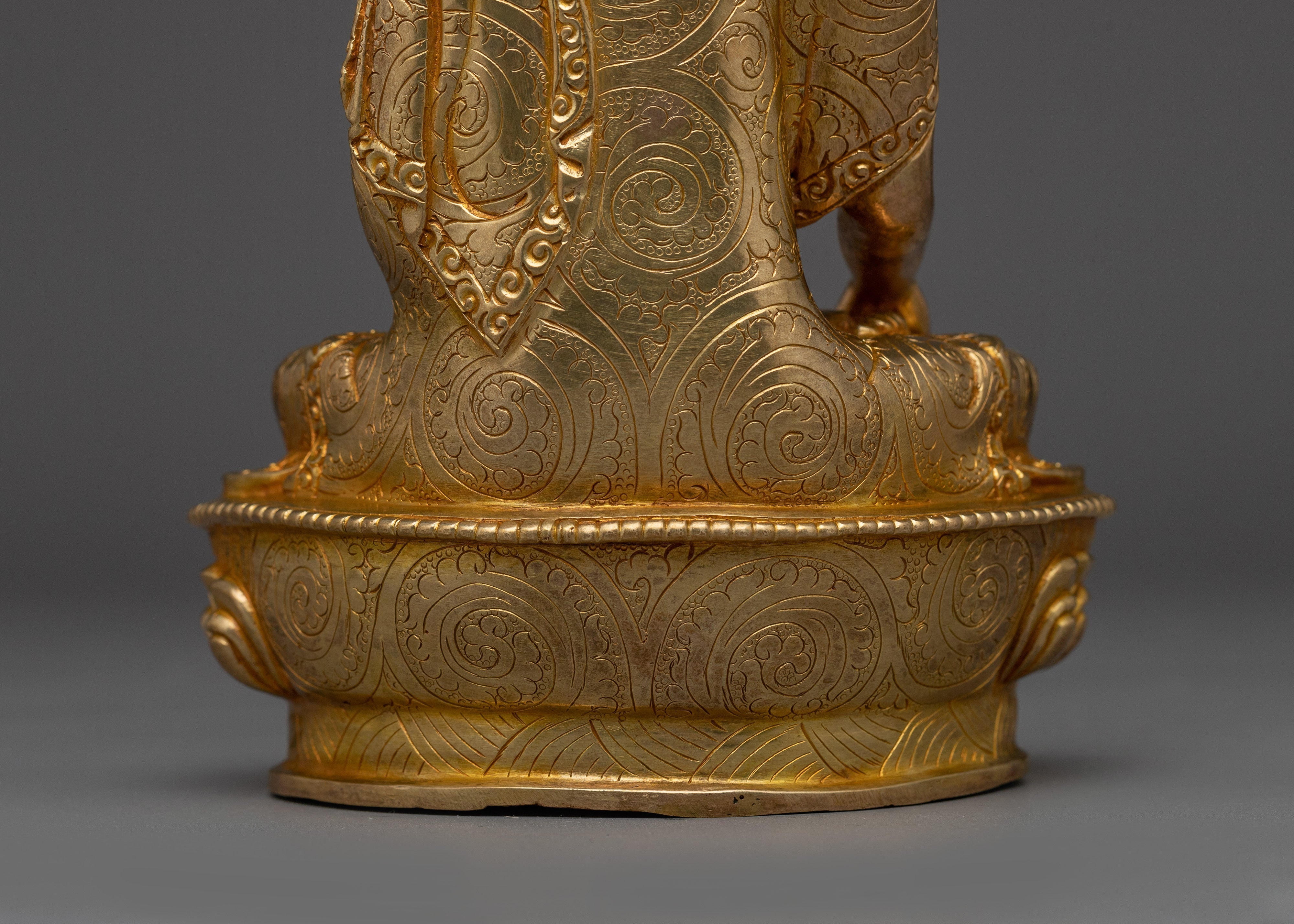 Enlightened Shakyamuni Buddha Golden Art | The Sage of Shakyas