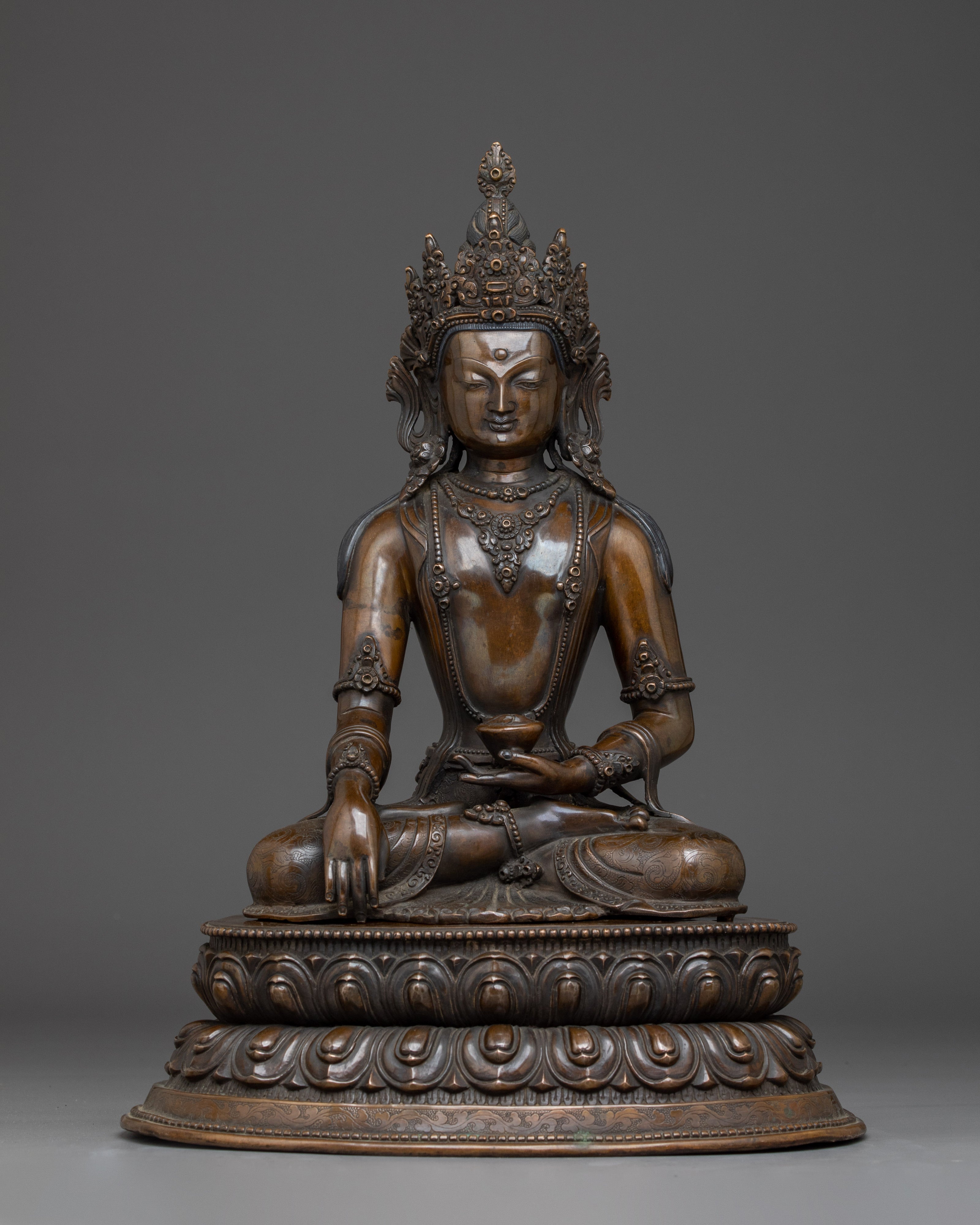 oxidized-crown-shakyamuni-buddha-statue