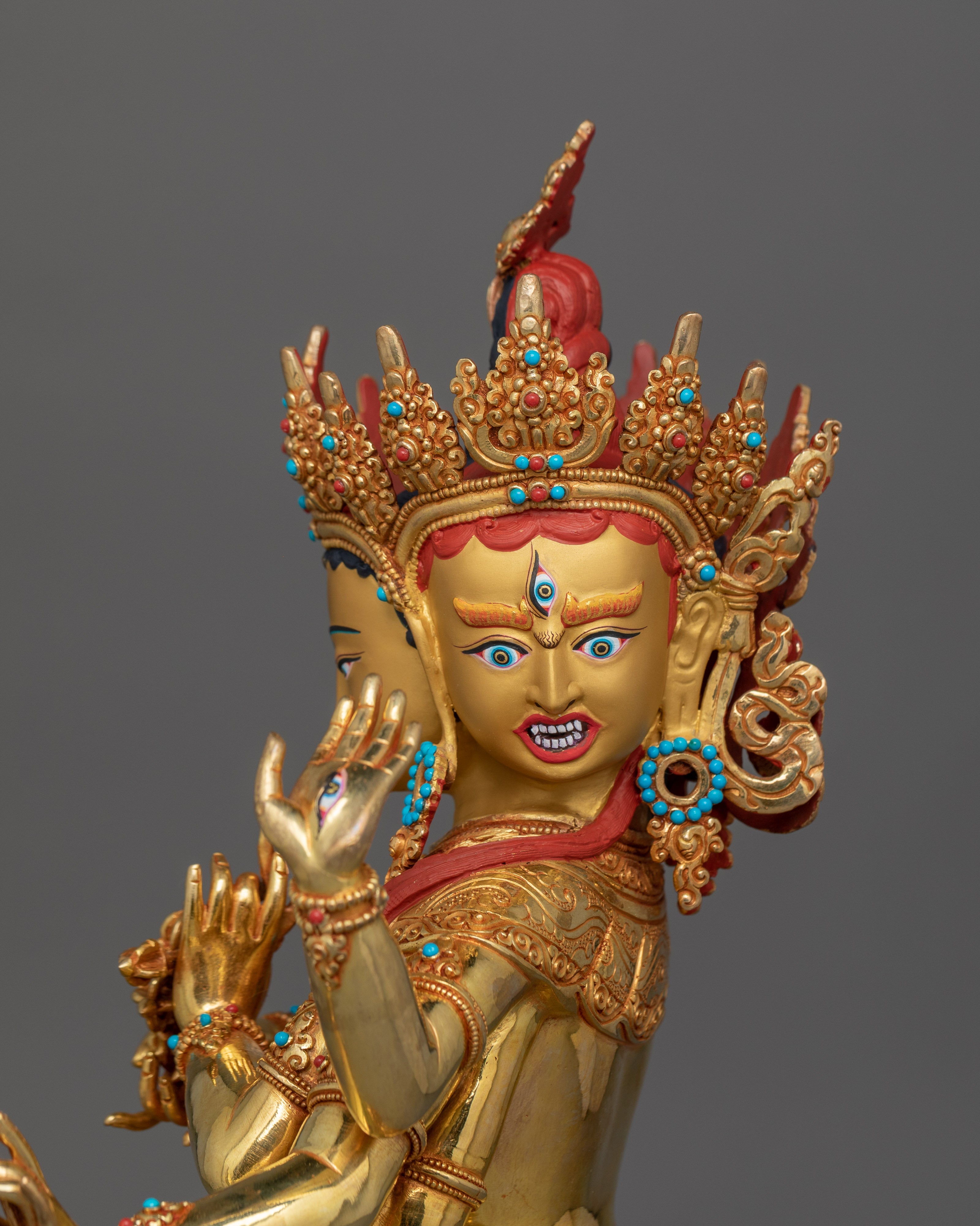 Golden Statue of Namgyalma | Also known as Ushnishavijaya