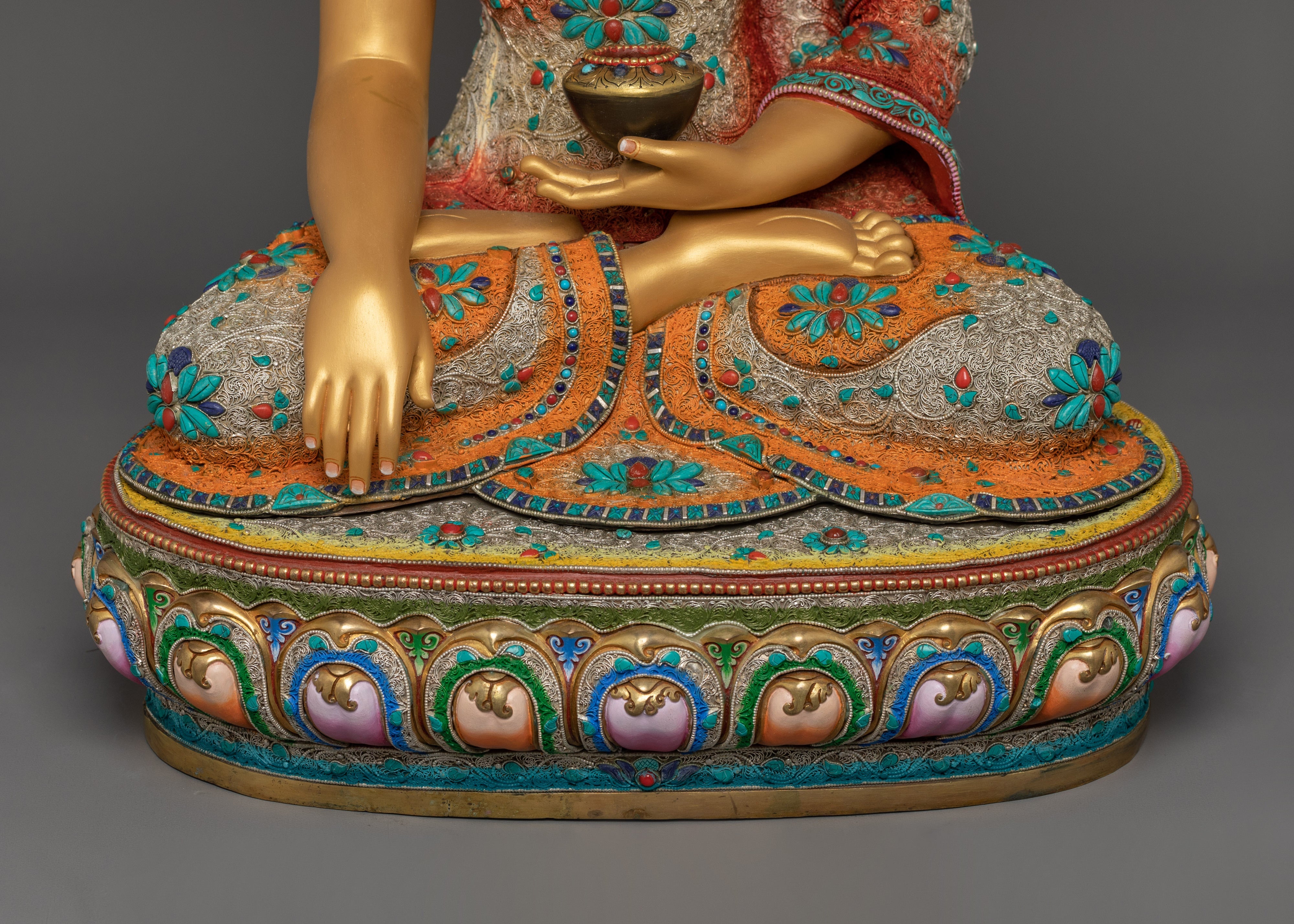 Royal Shakyamuni Buddha with Beautiful Crown | Divine Wisdom Symbol