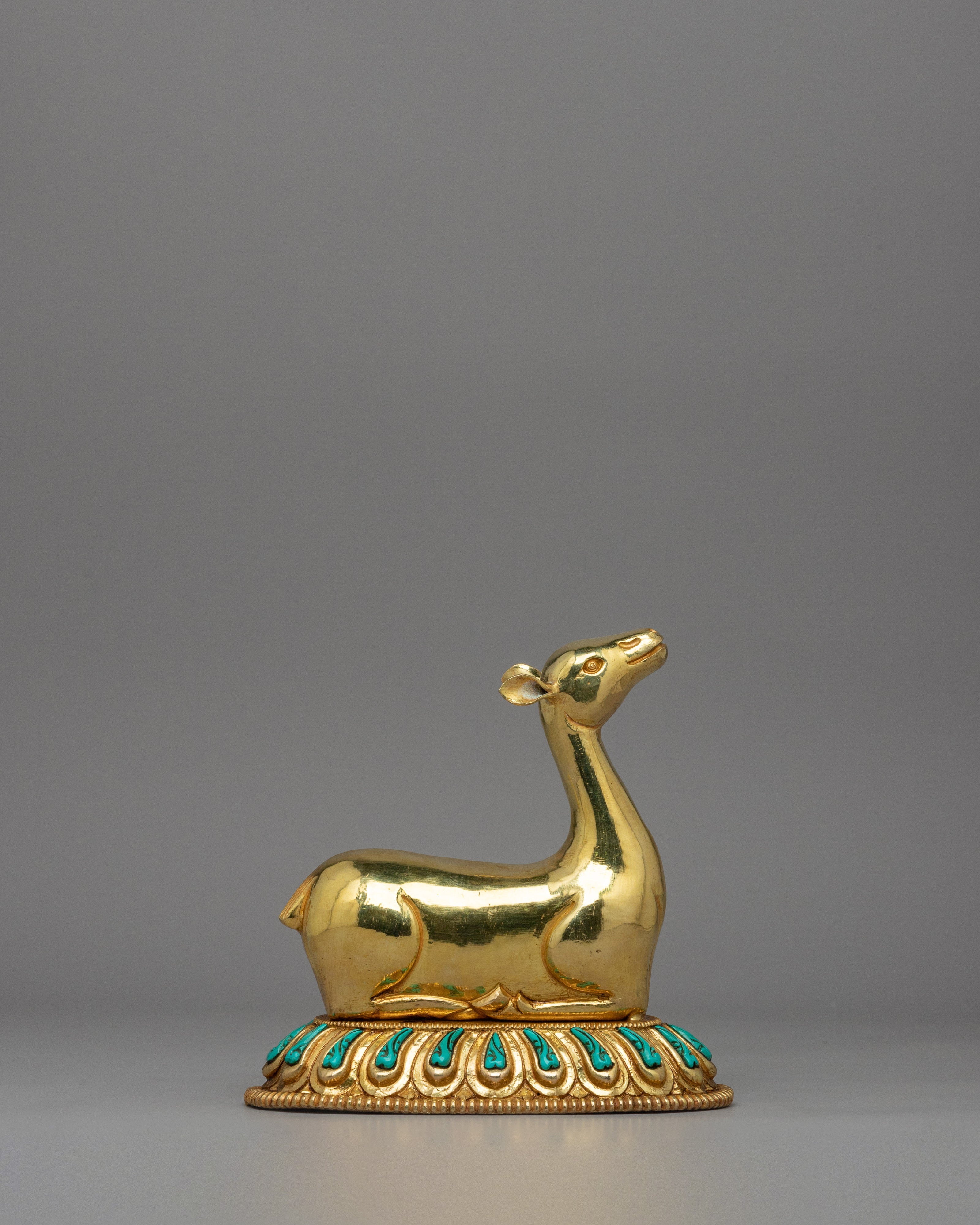 Dharma Wheel and Couple Deer Set | Plated Buddhist Shrine Decor