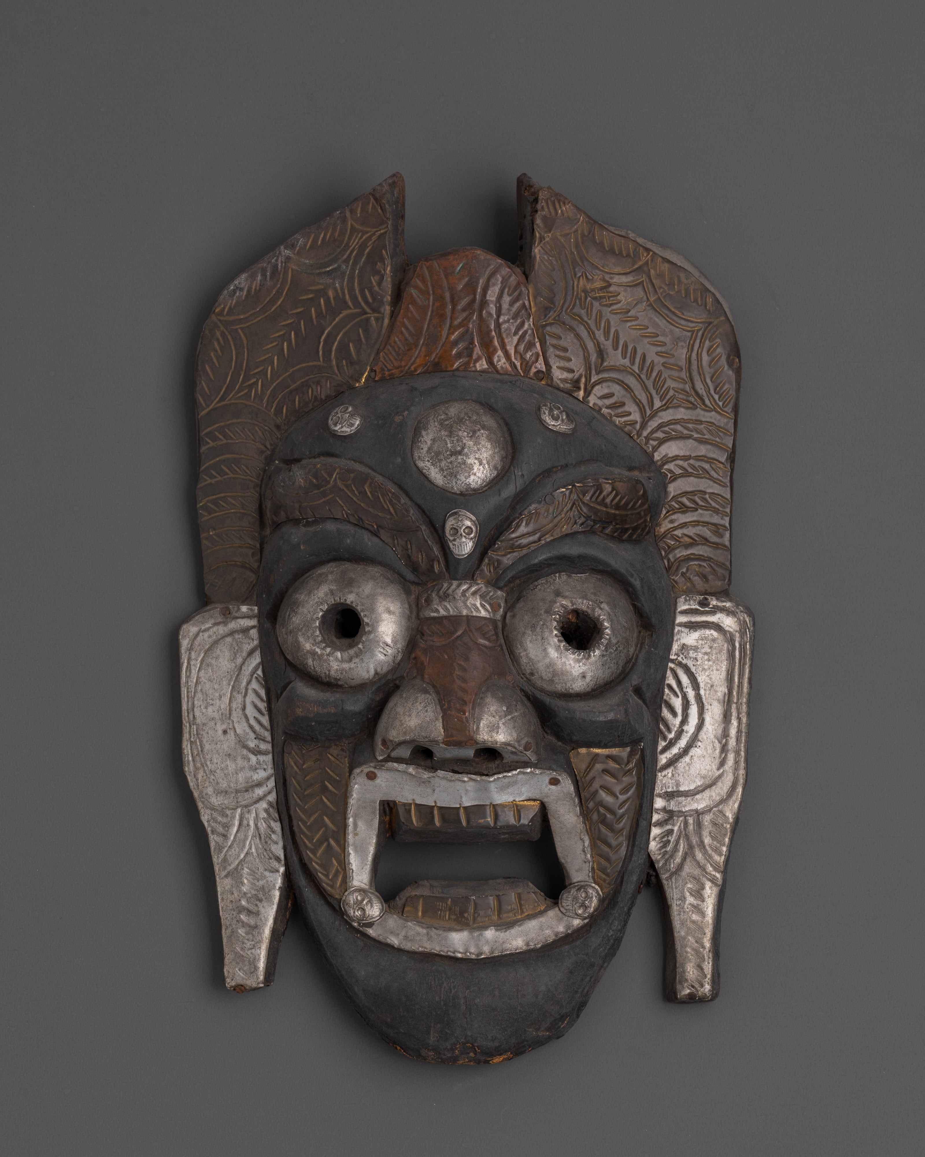 tibetan-guardian-wall-mask