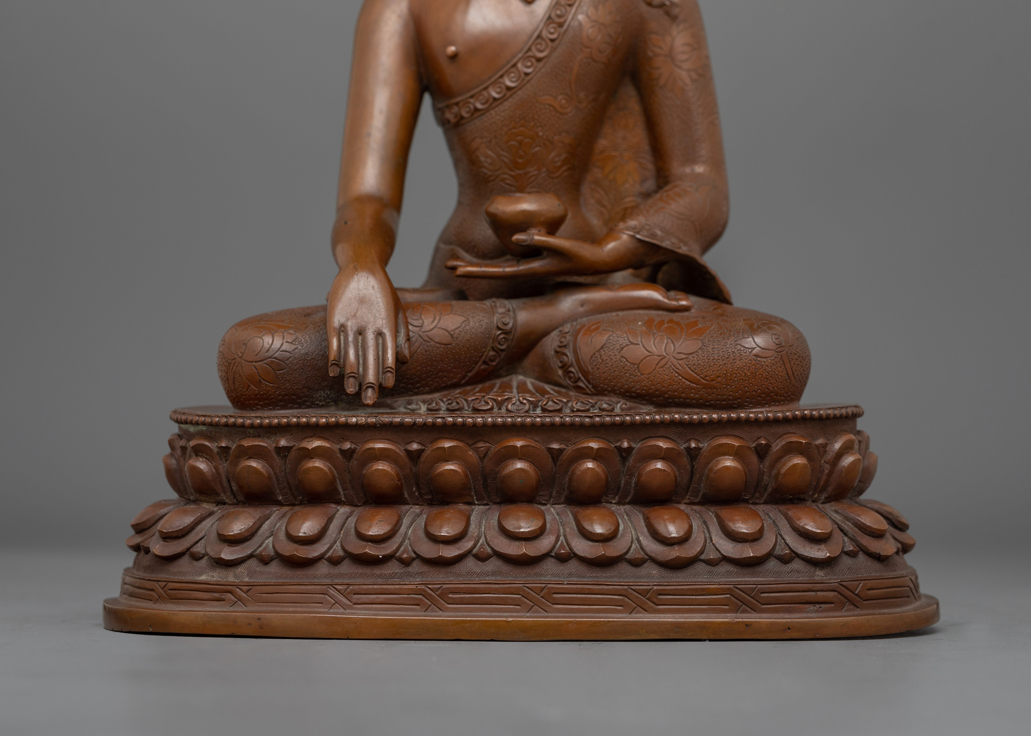 Crowned Siddhartha Gautam Shakyamuni Buddha | Shakyamuni Icon of Serenity and Wisdom