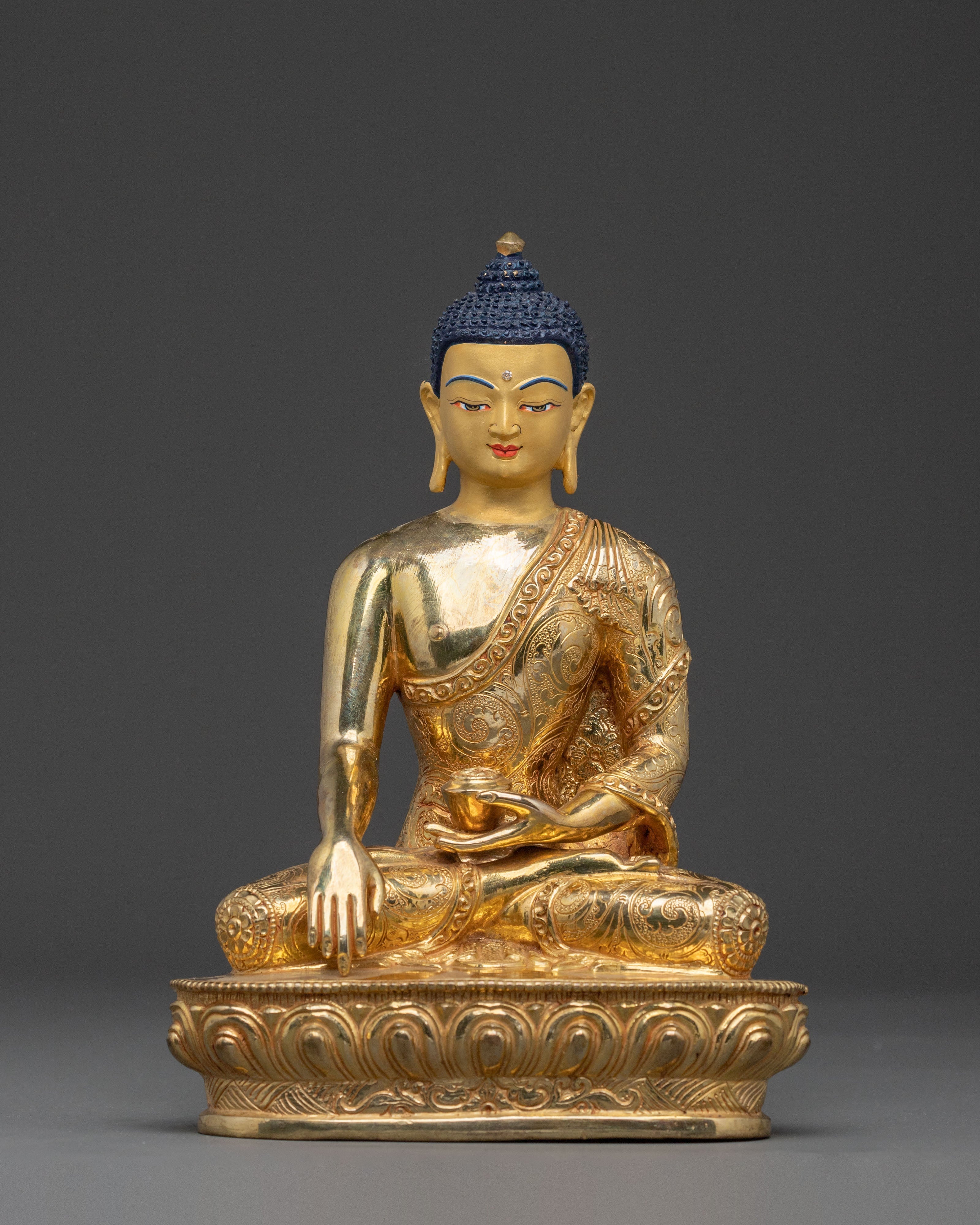 Historical Shakyamuni Buddha Statue