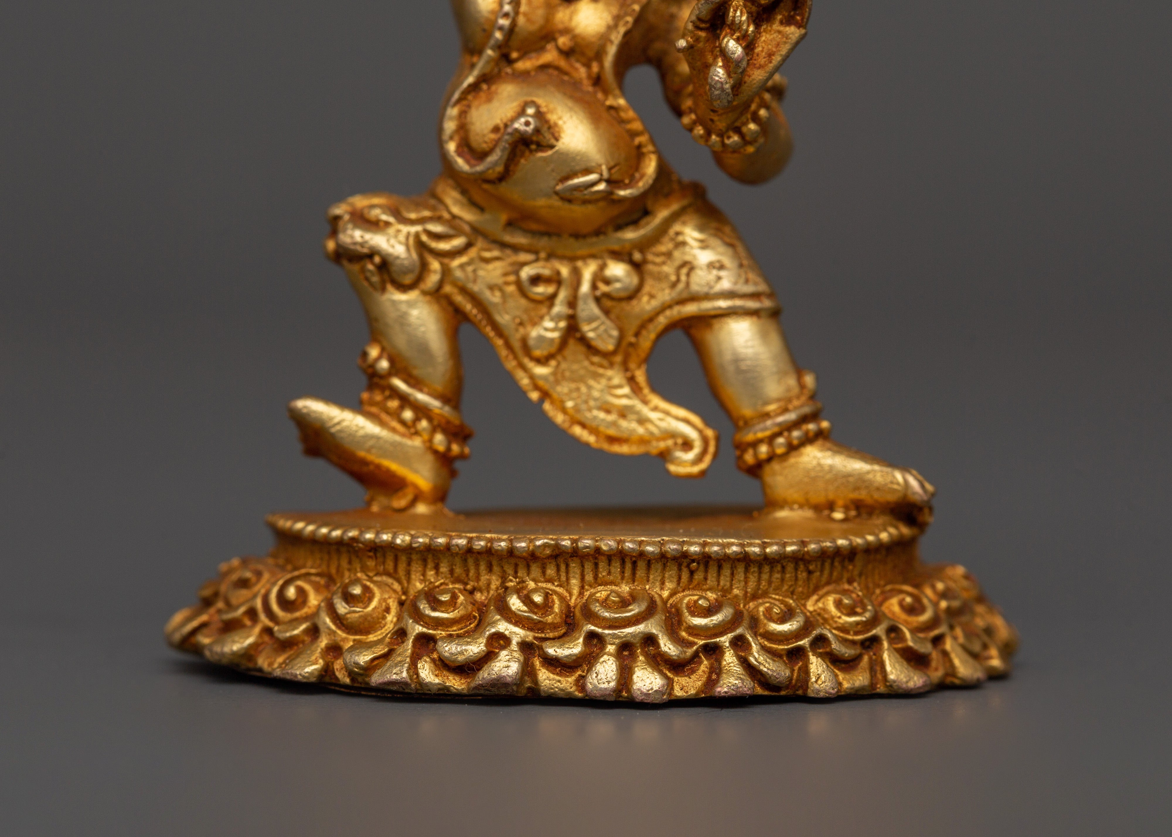 Gold-plated copper Vajrapani statue | Sacred Buddhist Decor