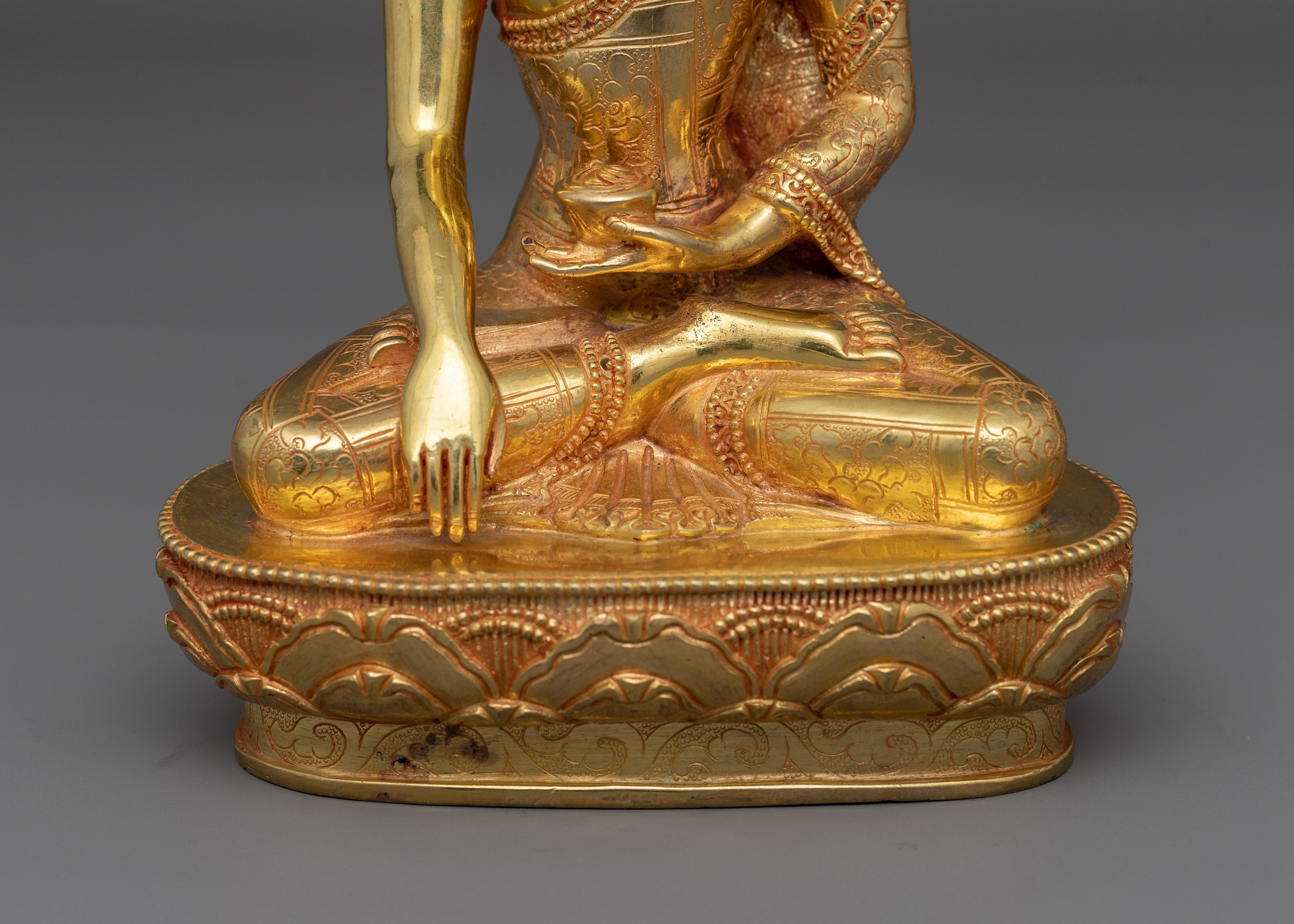 Handcrafted Shakyamuni Buddha Sculpture | The Enlightened Buddhist Master