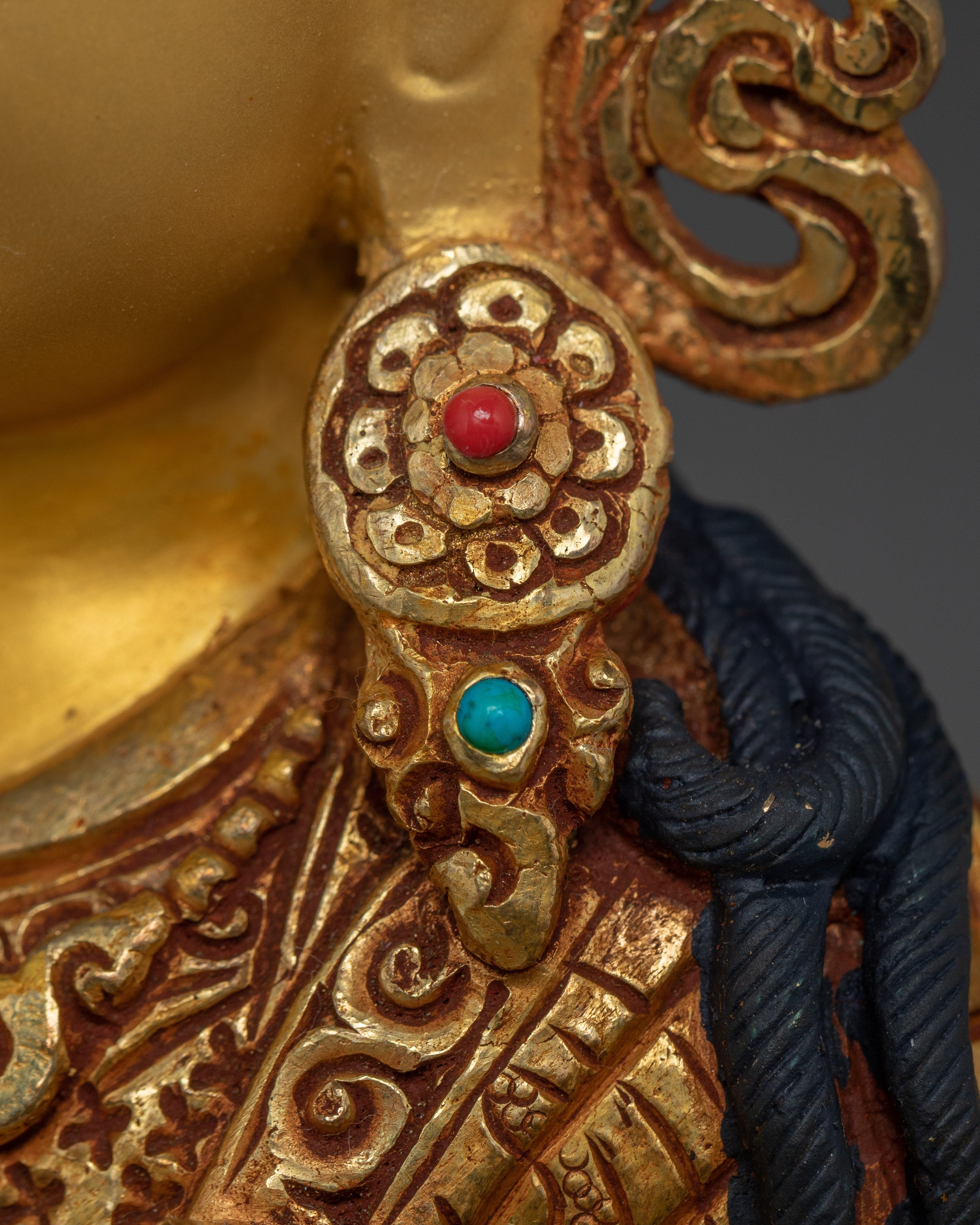 Radiant Guru Rinpoche Statue | Himalayan Padmasambhava Artwork
