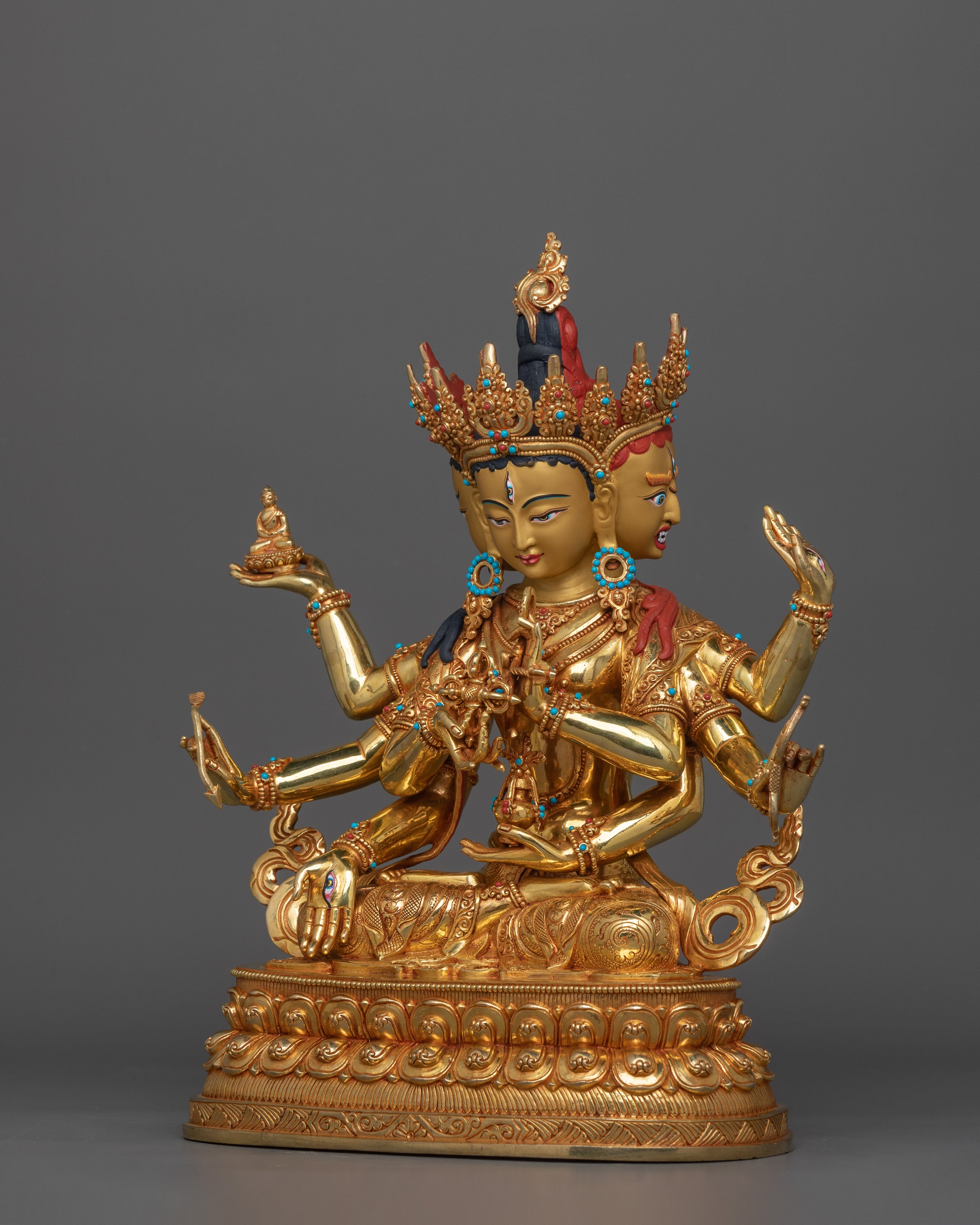Golden Statue of Namgyalma | Also known as Ushnishavijaya