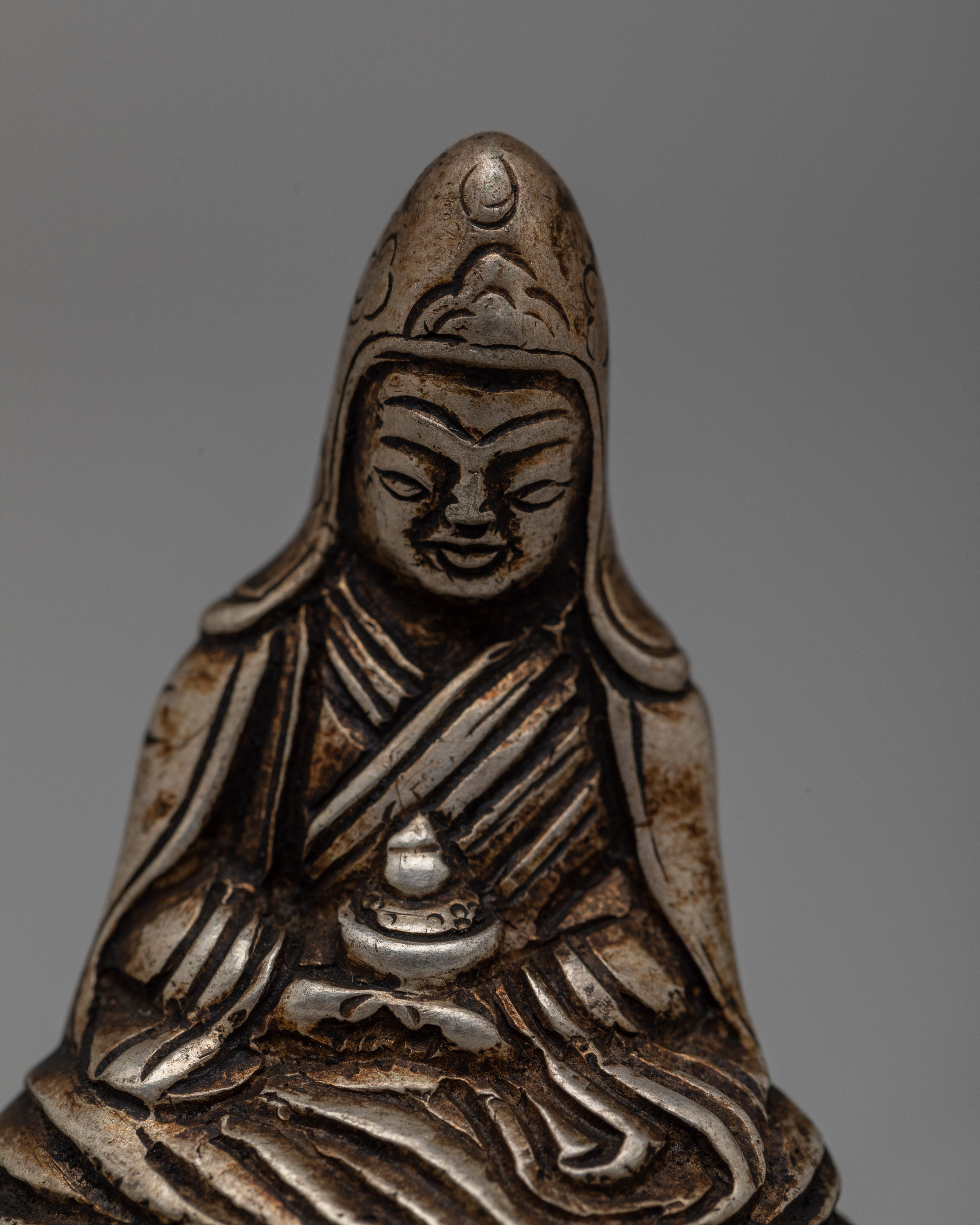 Lotus Born Guru Rinpoche Statue | Embodying Spiritual Enlightenment and Divine Wisdom