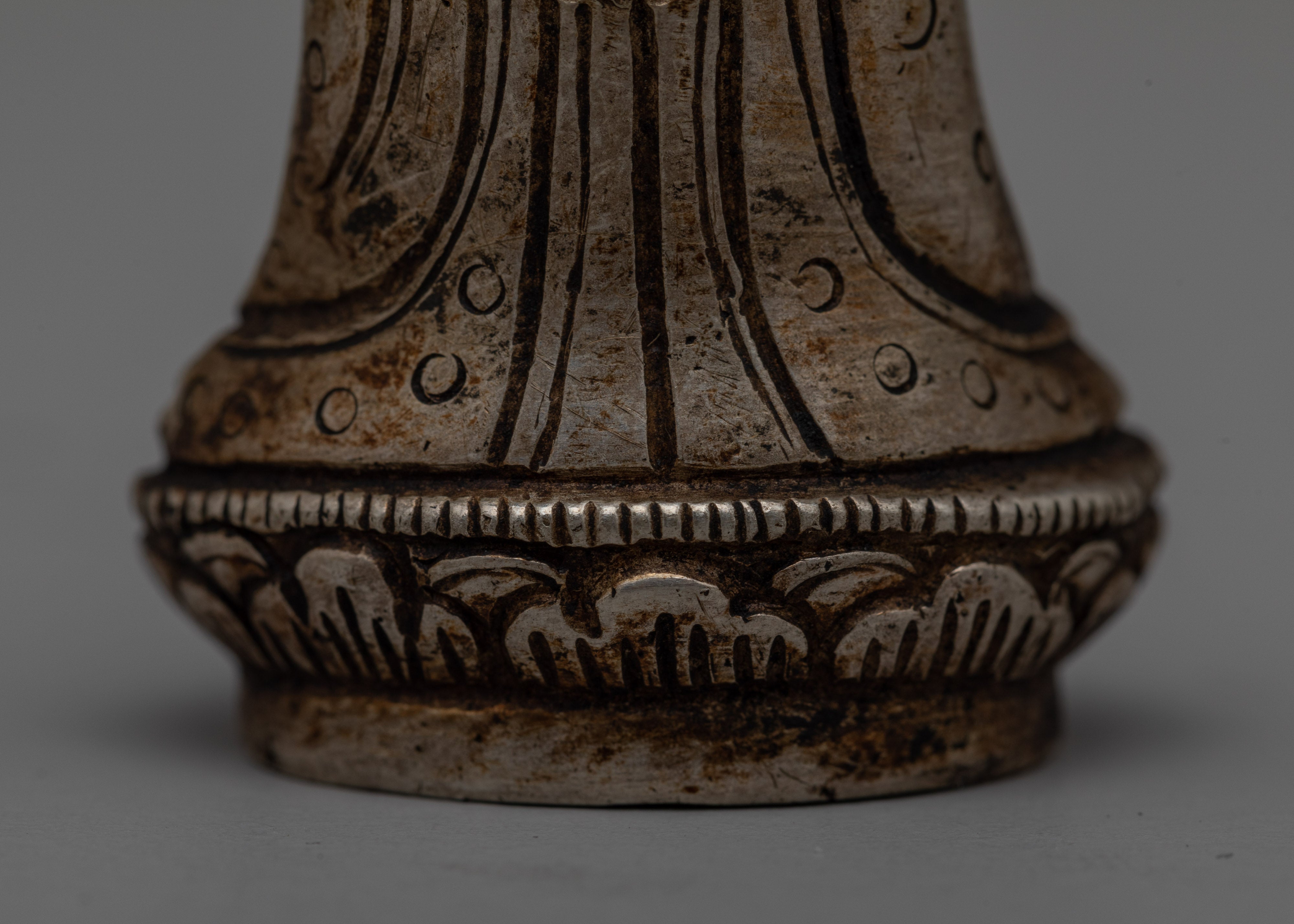 Lotus Born Guru Rinpoche Statue | Embodying Spiritual Enlightenment and Divine Wisdom