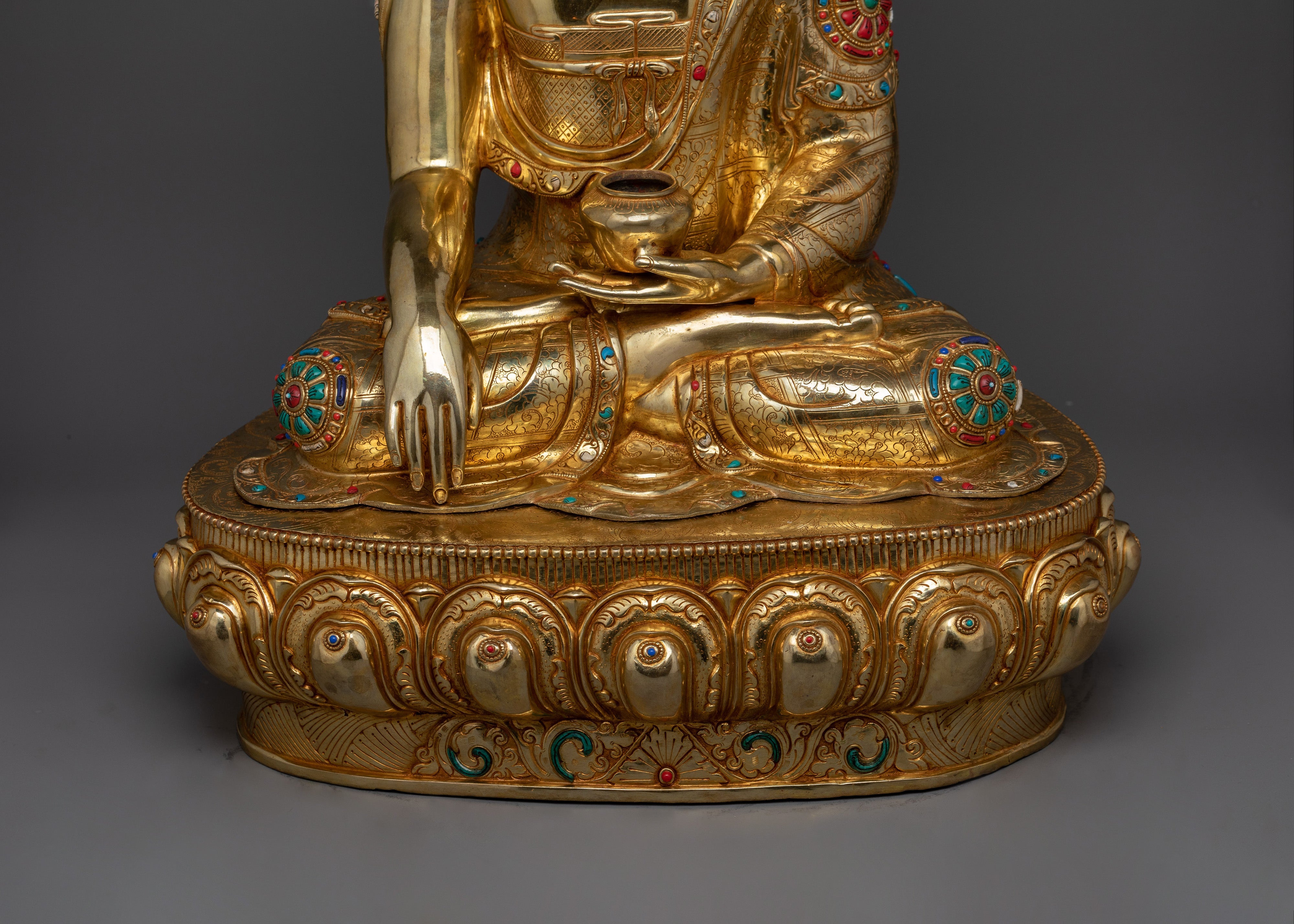 The Historical Buddha of the Shakya clan Shakyamuni | Sacred Buddhist Shrine Decor