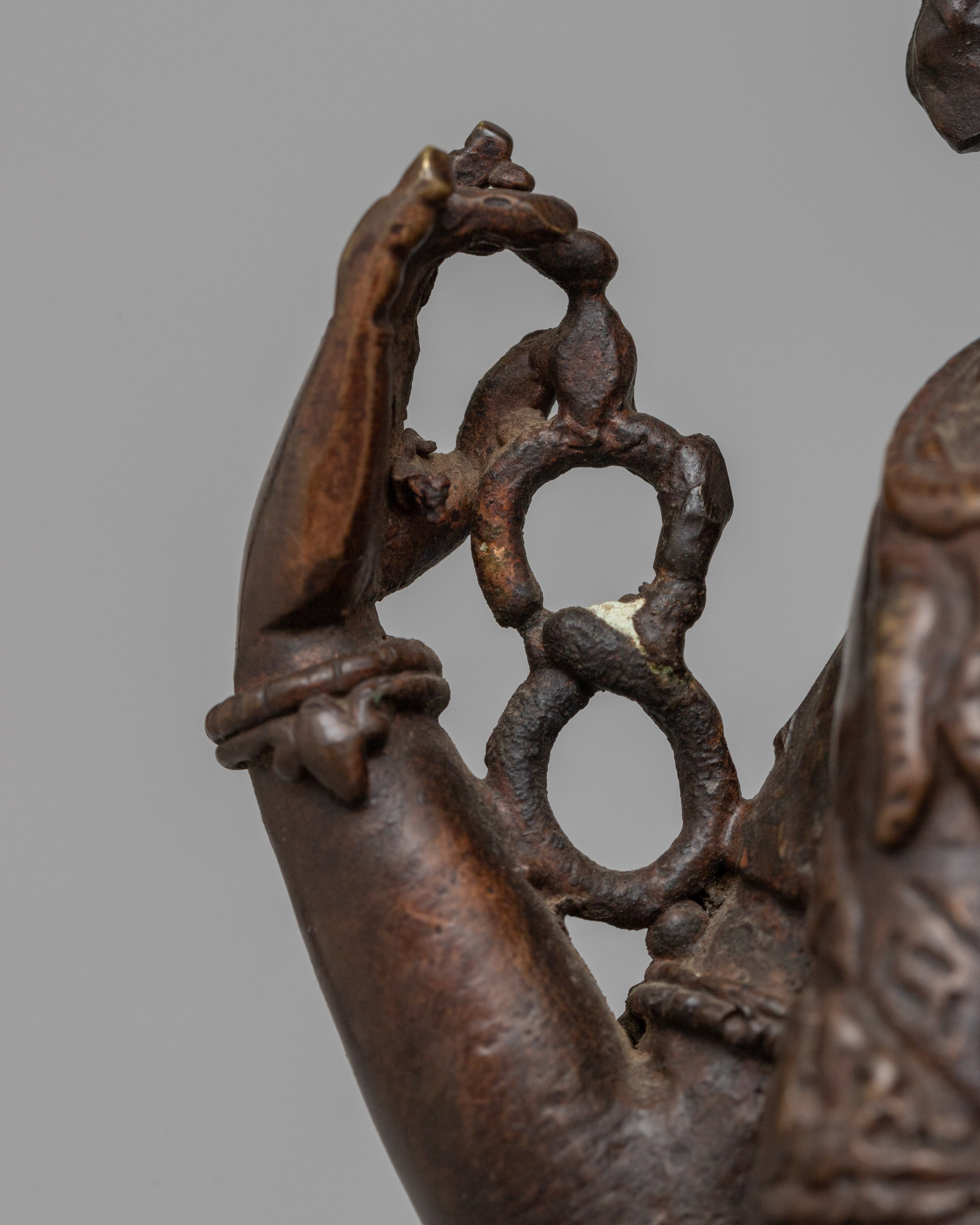 Antique Chenrezig Buddha Statue | Crafted to Illuminate Your Space with Compassion