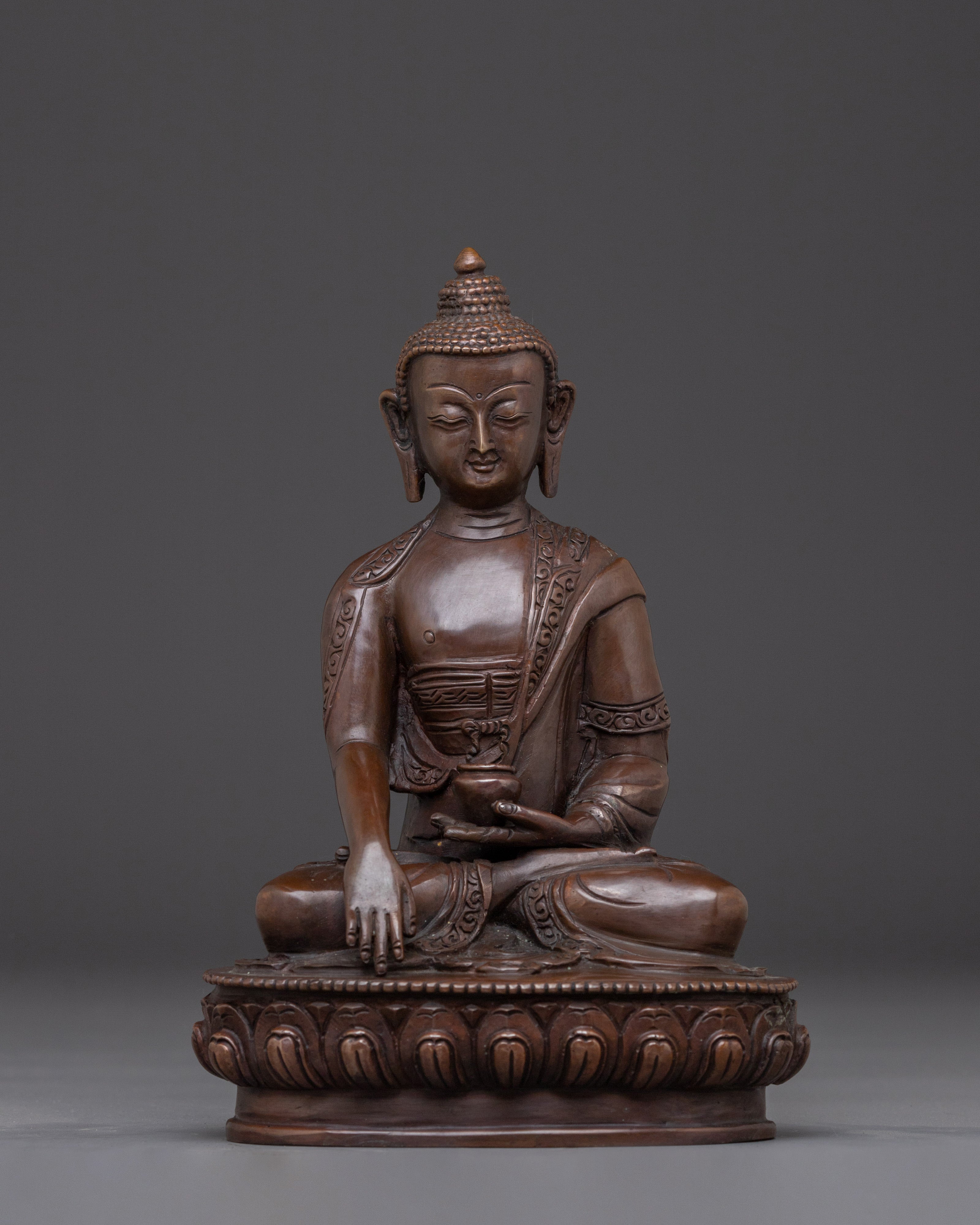 nepali-buddhist-sculpture-of-shakyamuni