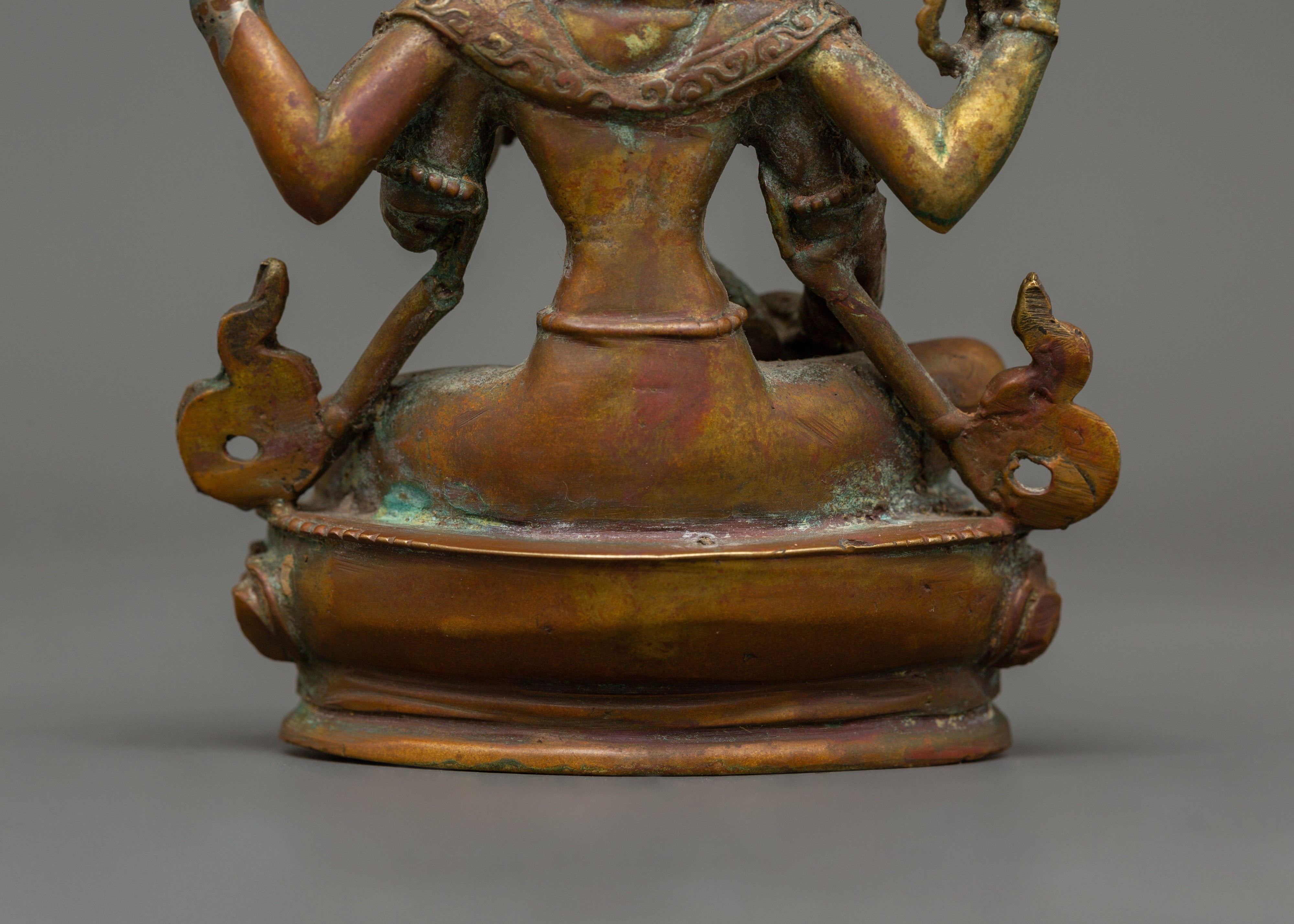 Saraswati Statue | A Divine Symbol of Wisdom and Art