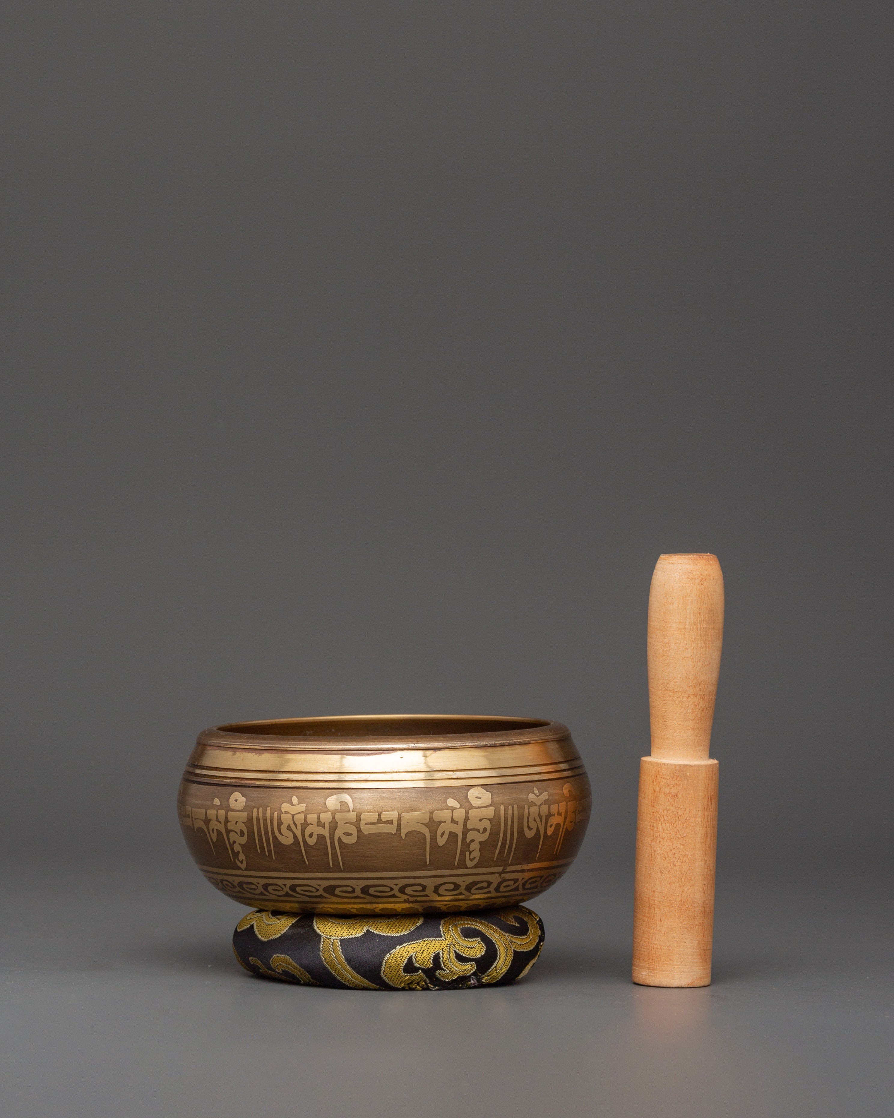 Large Tibetan Singing Bowl