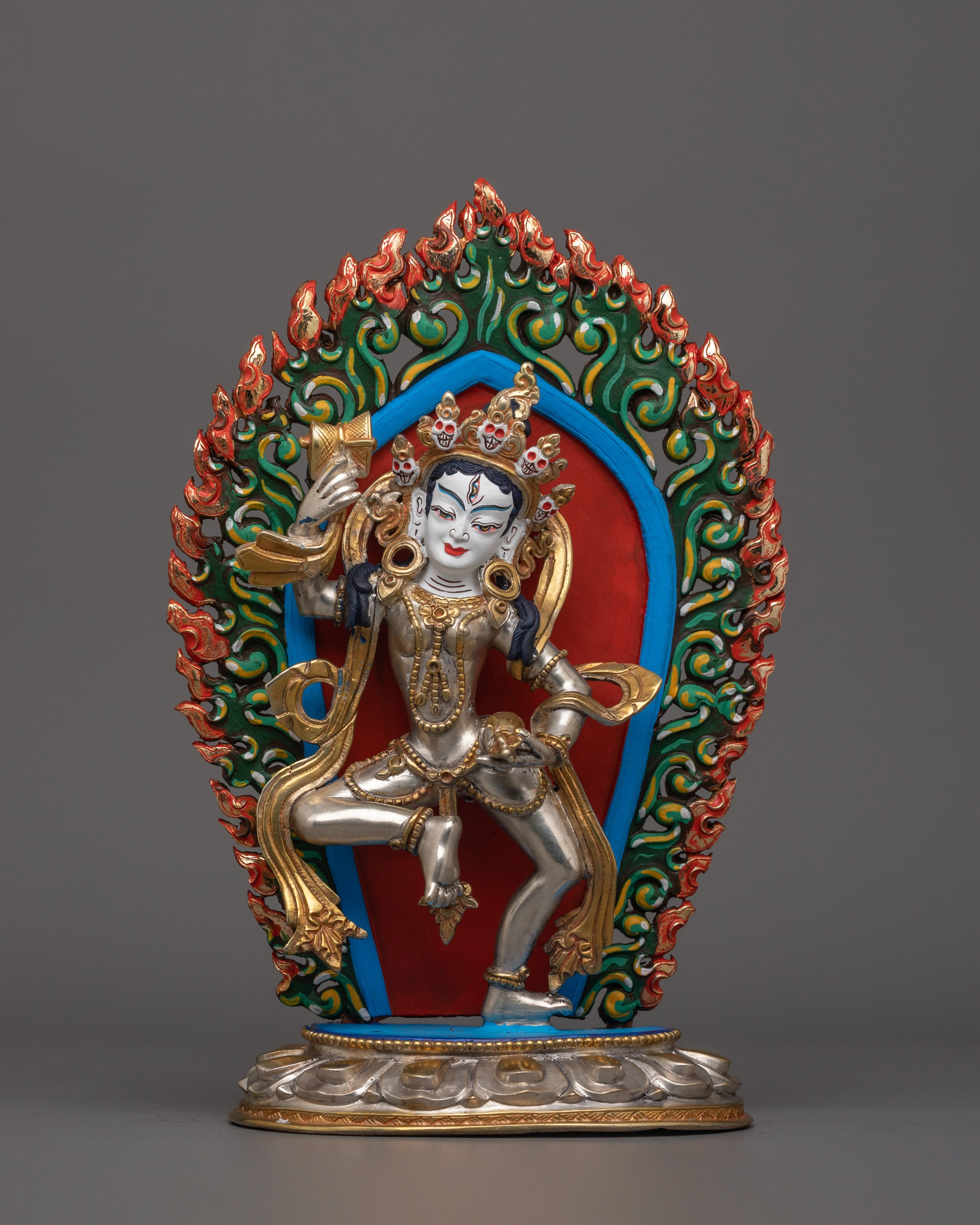 3-eyes-maching-labdorn-statue
