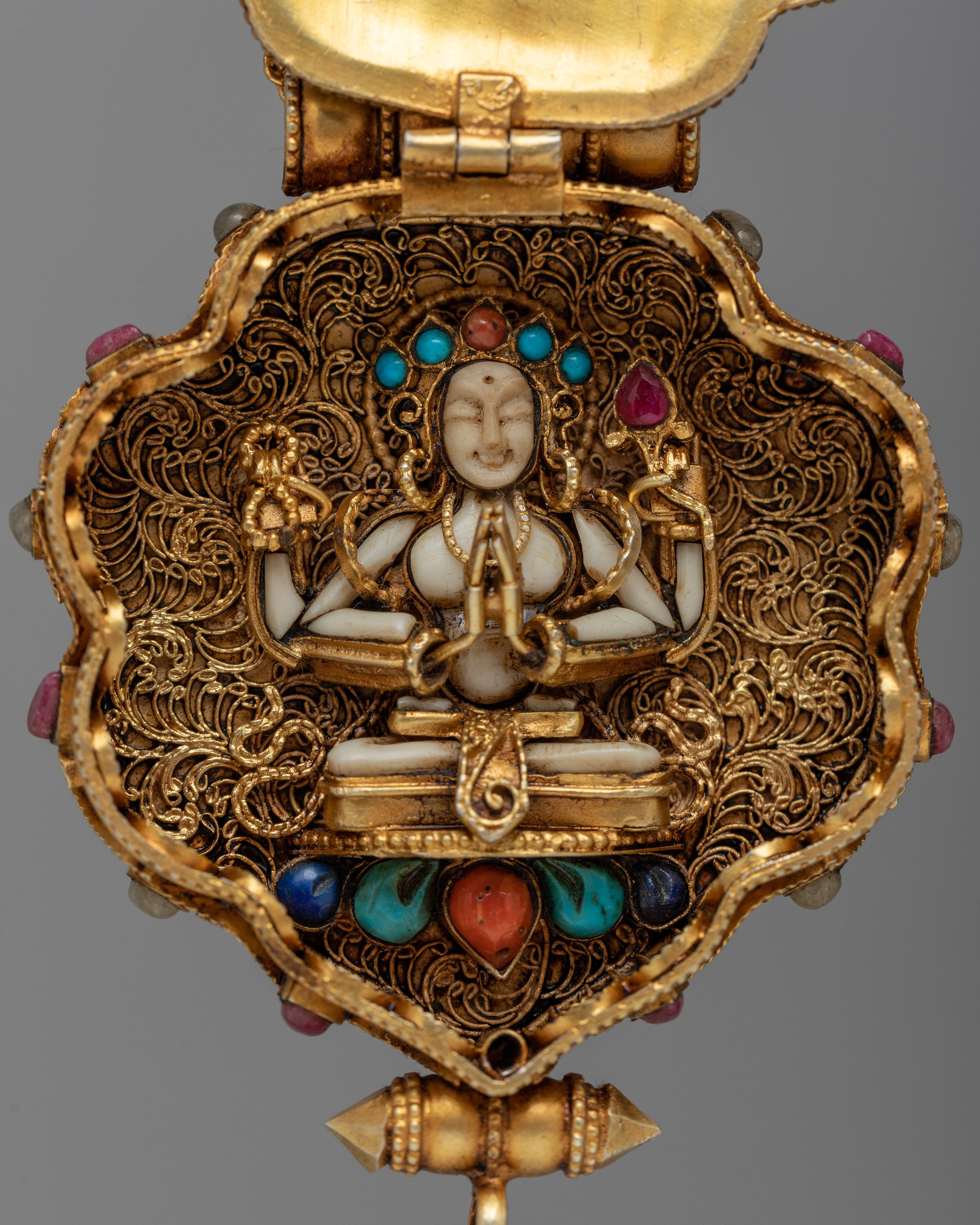 Green Tara Ghau Box Locket | A Sacred Amulet Infused with Divine Blessings