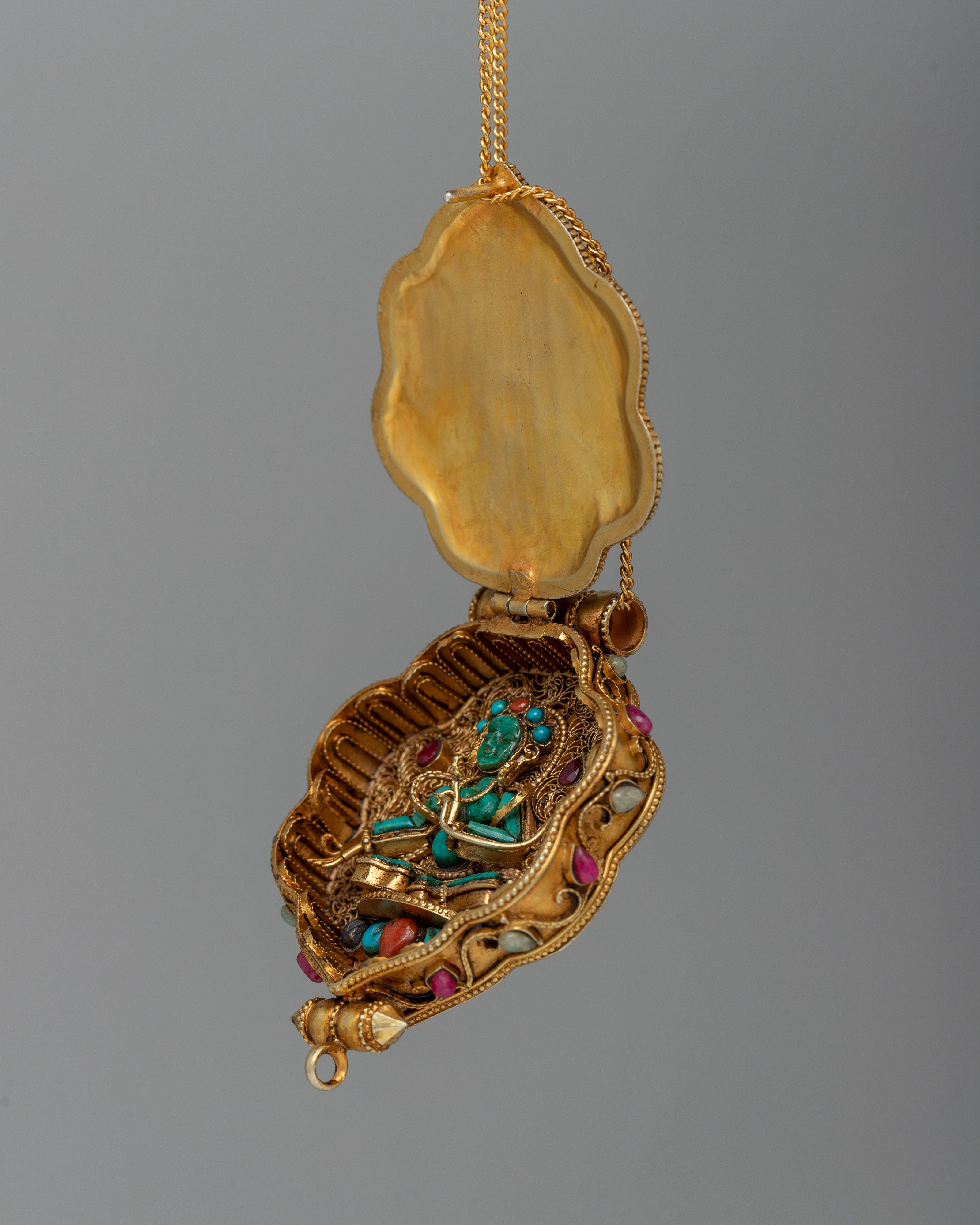 Silver Ghau Box Locket | Symbol of Devotion and Spiritual Protection