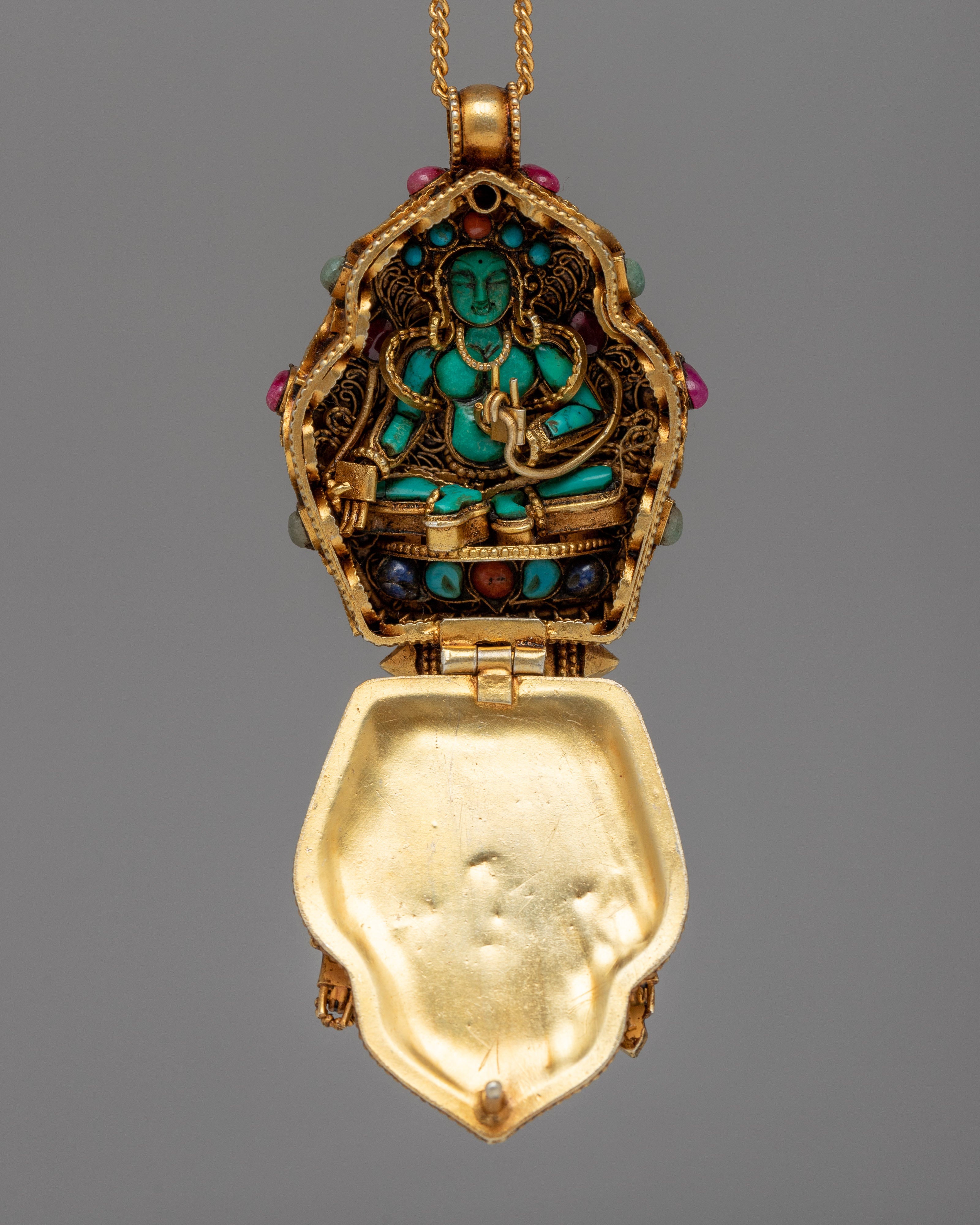 Chenresig Box Ghau Locket | Silver Amulet Symbolizing Compassion