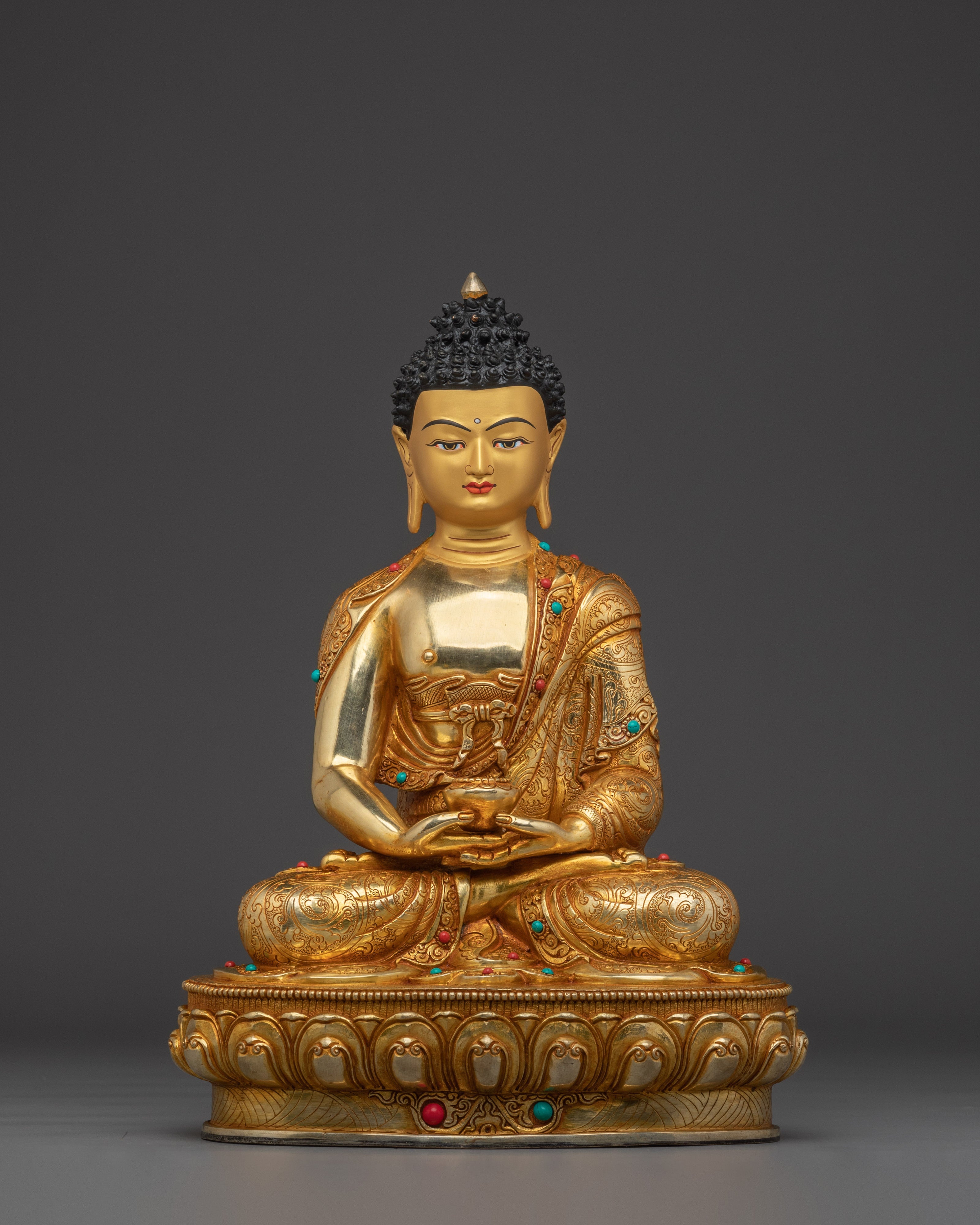 serene-amitabha-buddha-golden-statue