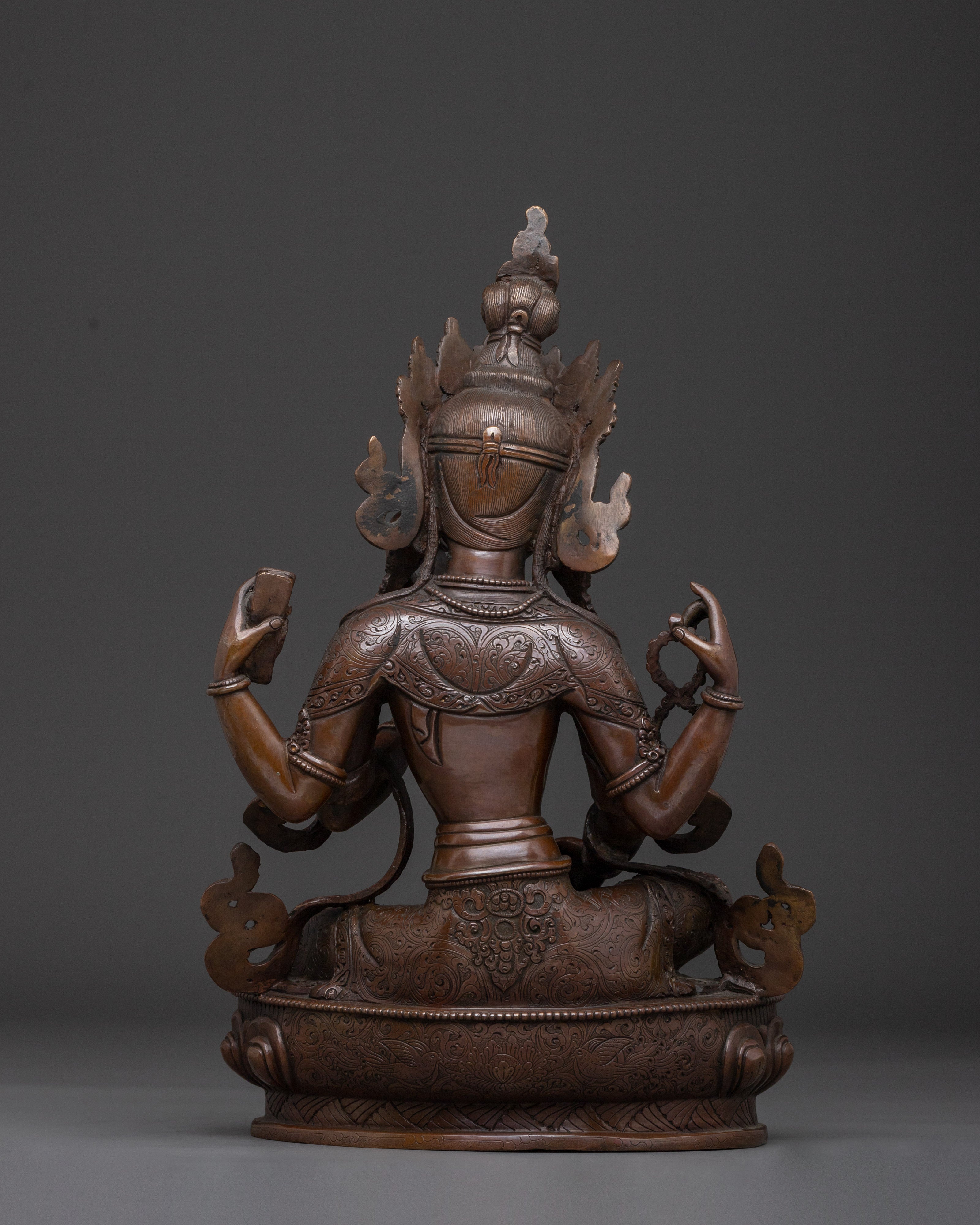 Serene Saraswati Statue | Hindu Goddess of Wisdom
