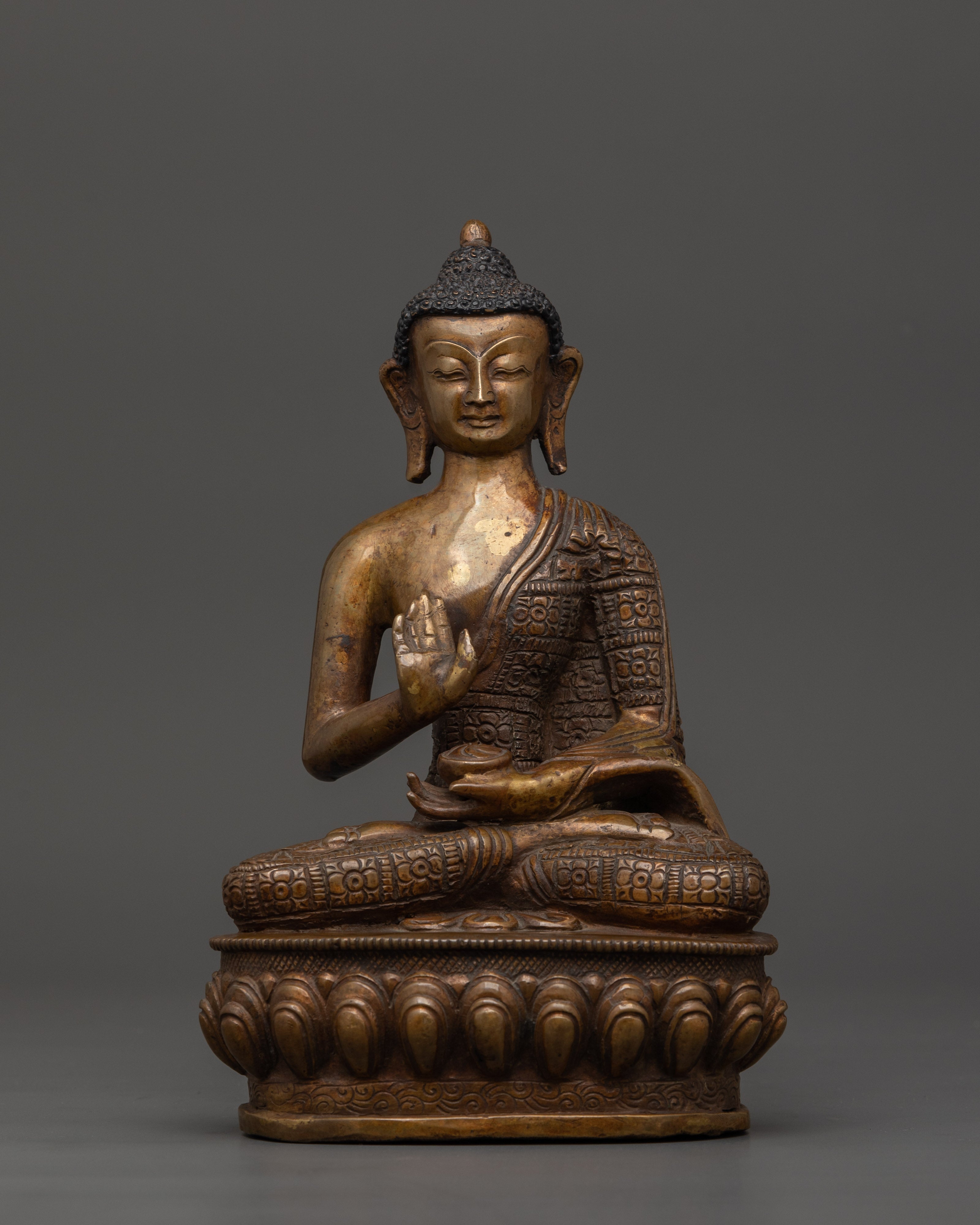 antique-amogasiddhi-buddha-statue