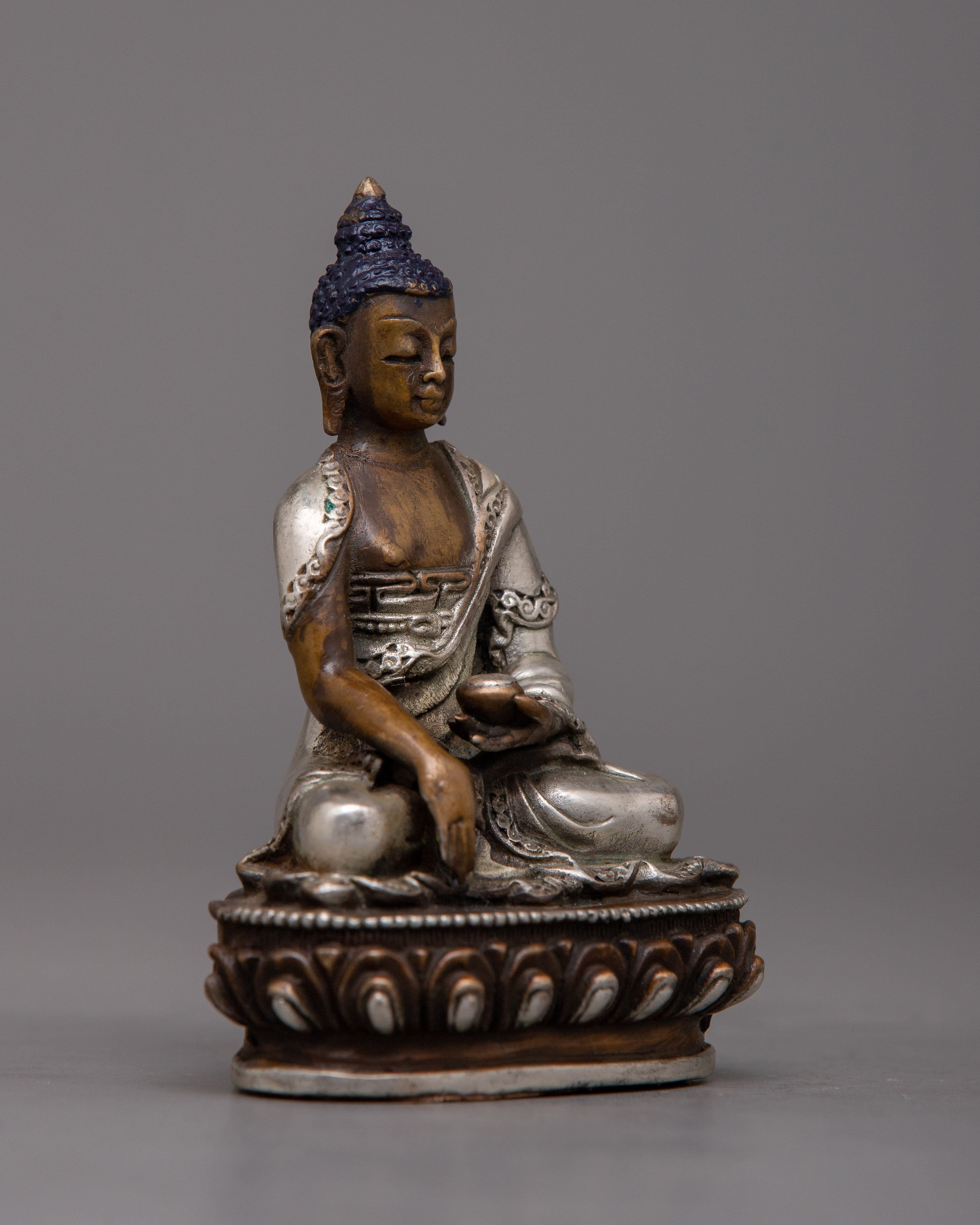 Shakyamuni Buddha Copper Statue | Serene Representation of the Enlightened One