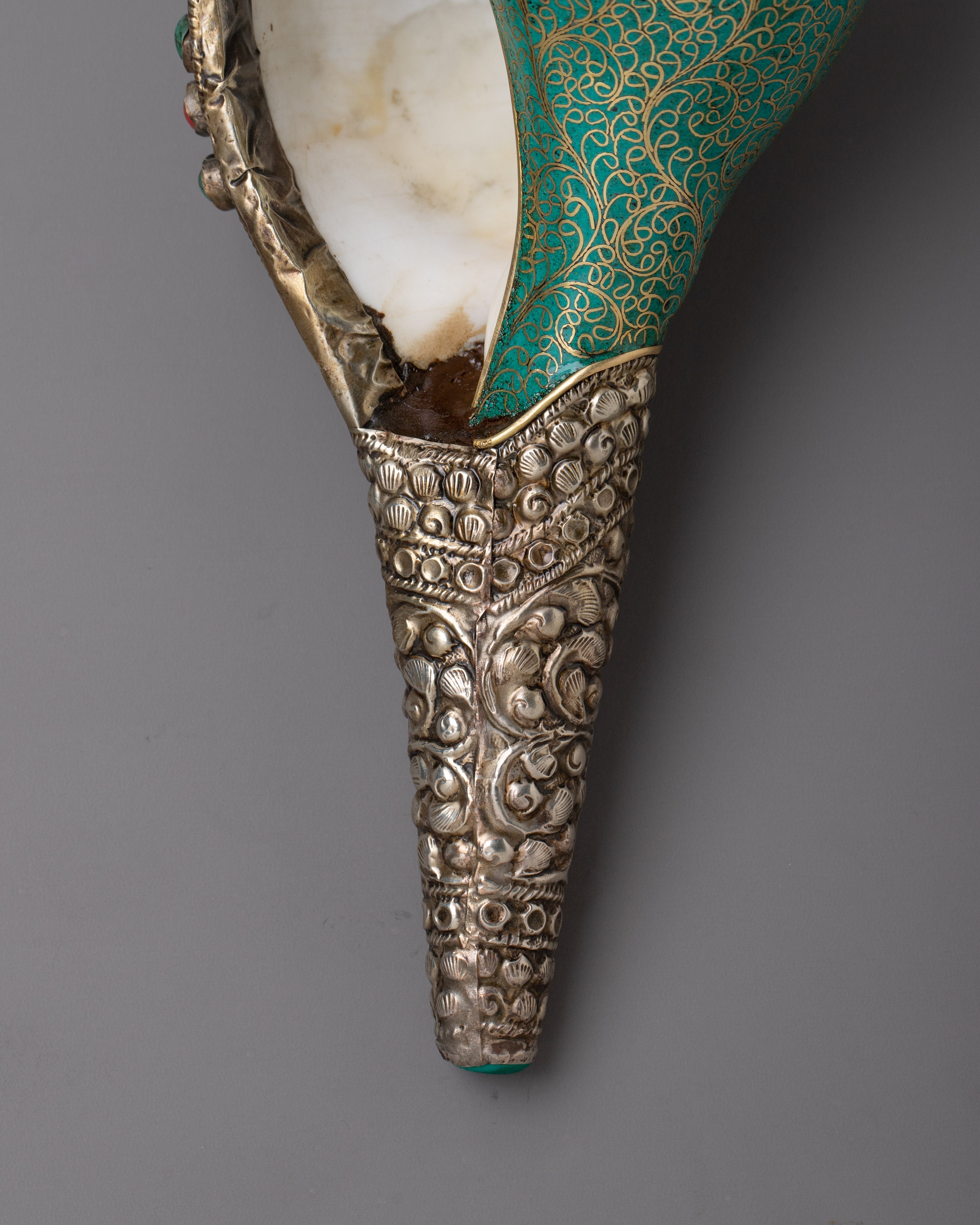 Tibetan Filigree Shanka | Traditional Symbol of Spiritual Sound and Offering