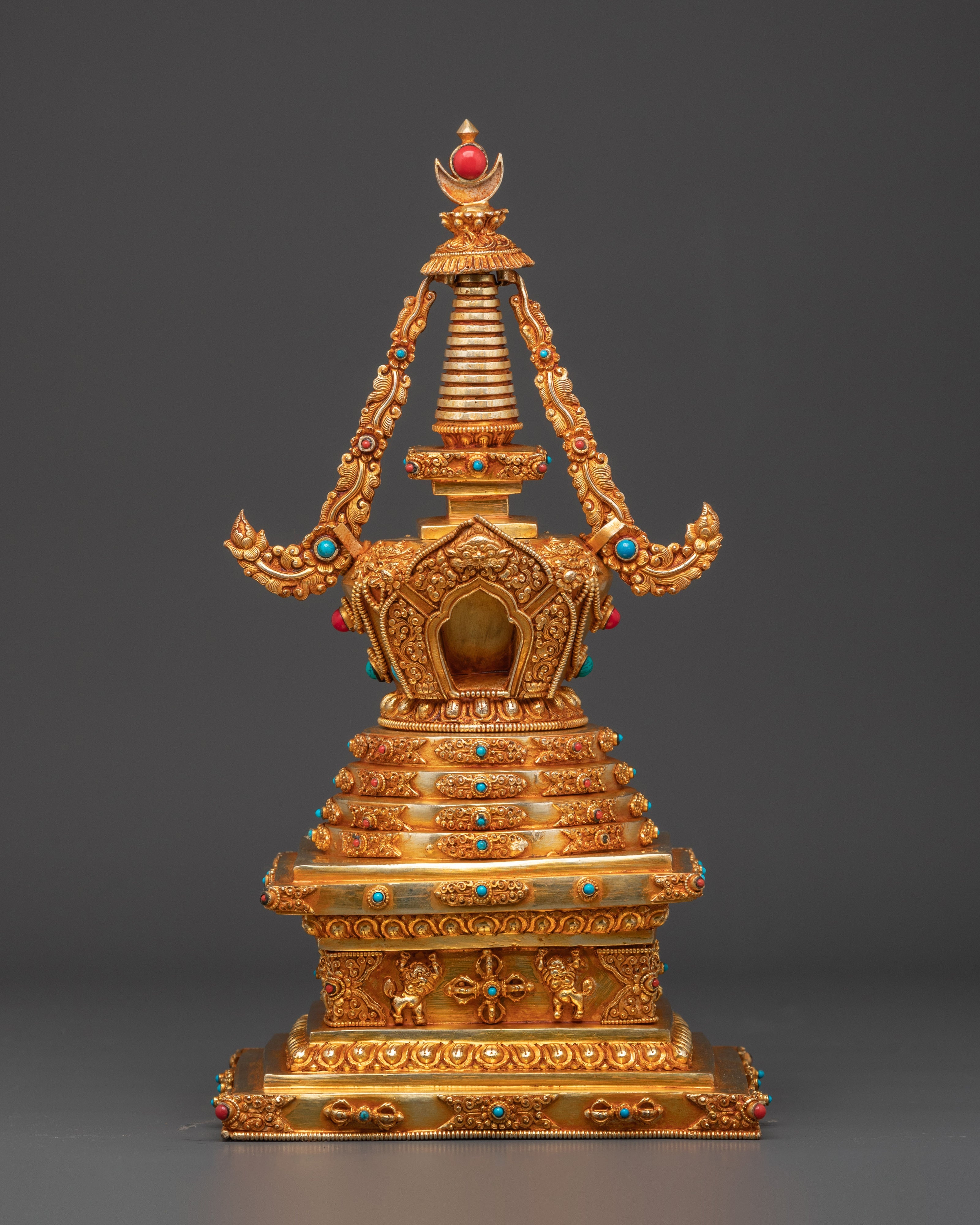 tibetan-buddhist-chorten