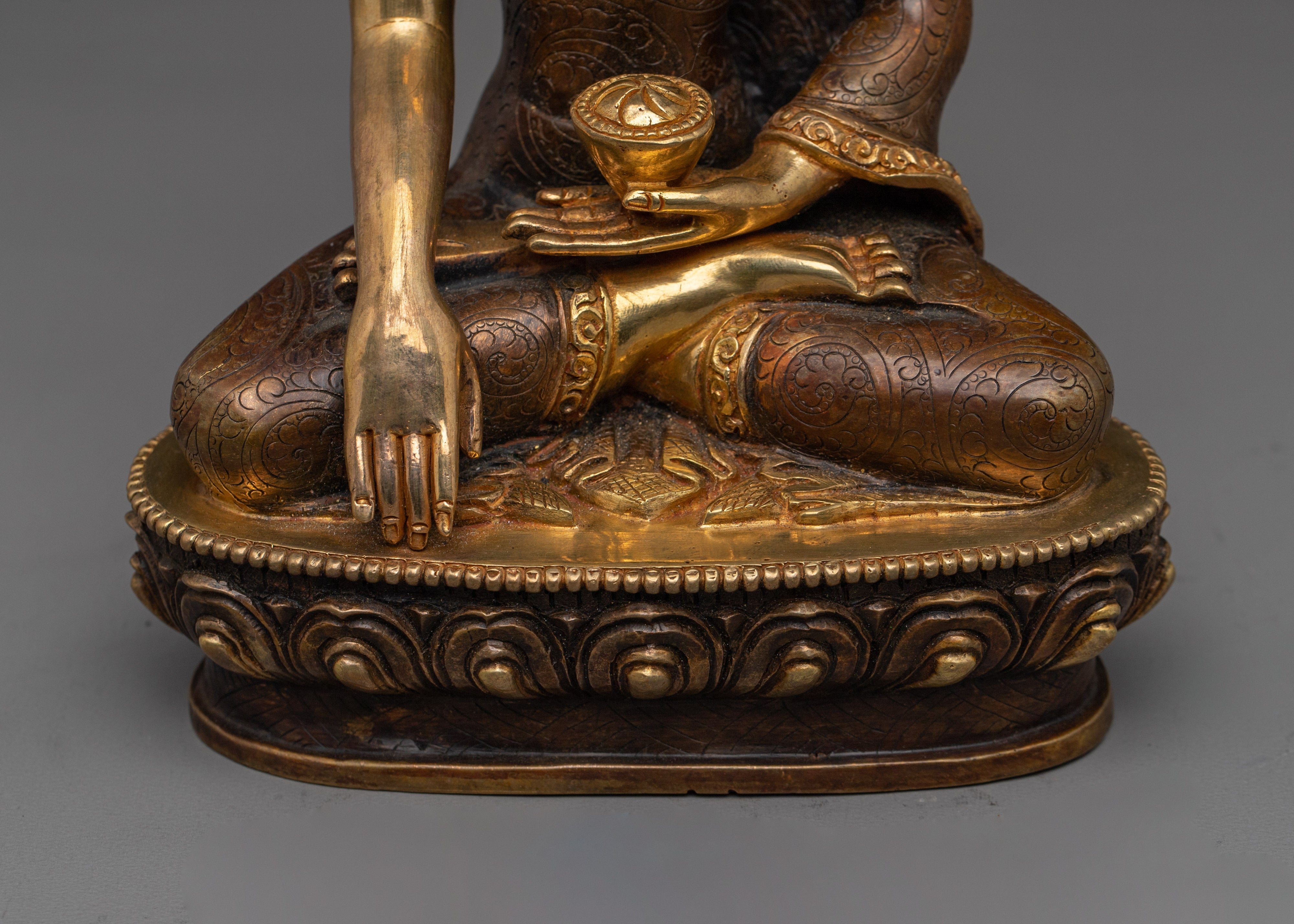 Shakyamuni Buddha Art - Founder of Buddhism | Serene Gautama Buddha Statue