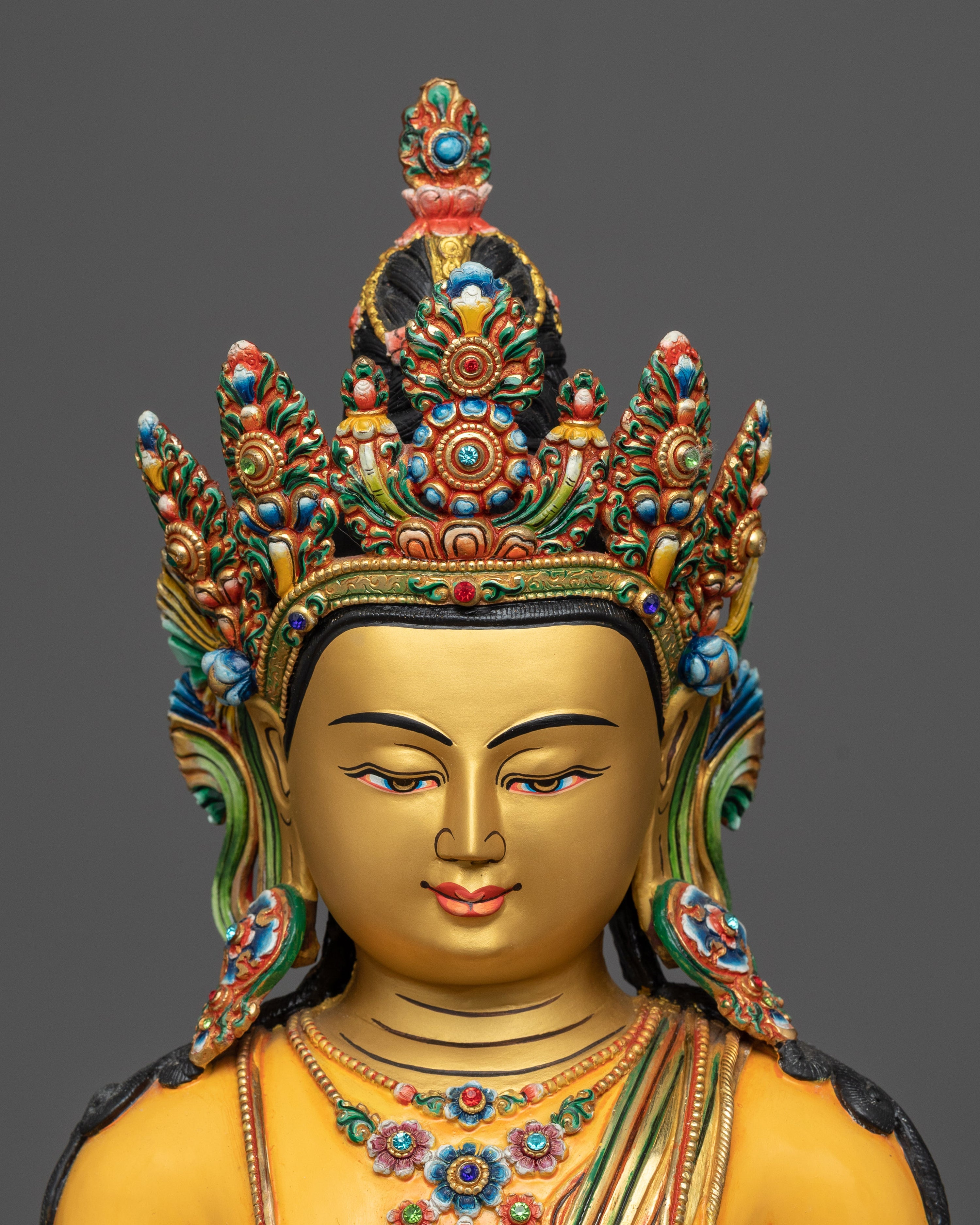 crown-buddha-shakyamuni-sculpture