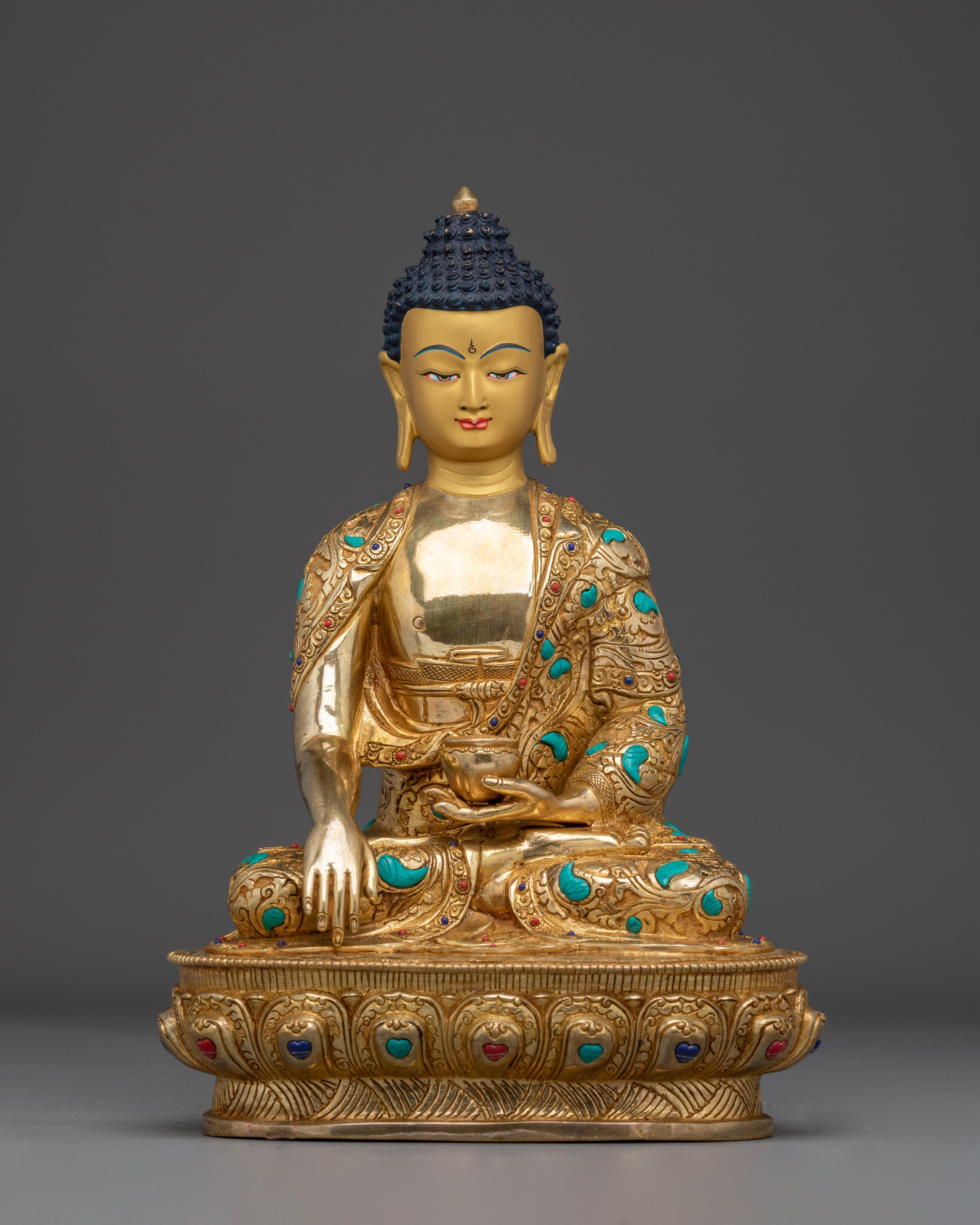 Peaceful Golden Statue of Shakyamuni Buddha