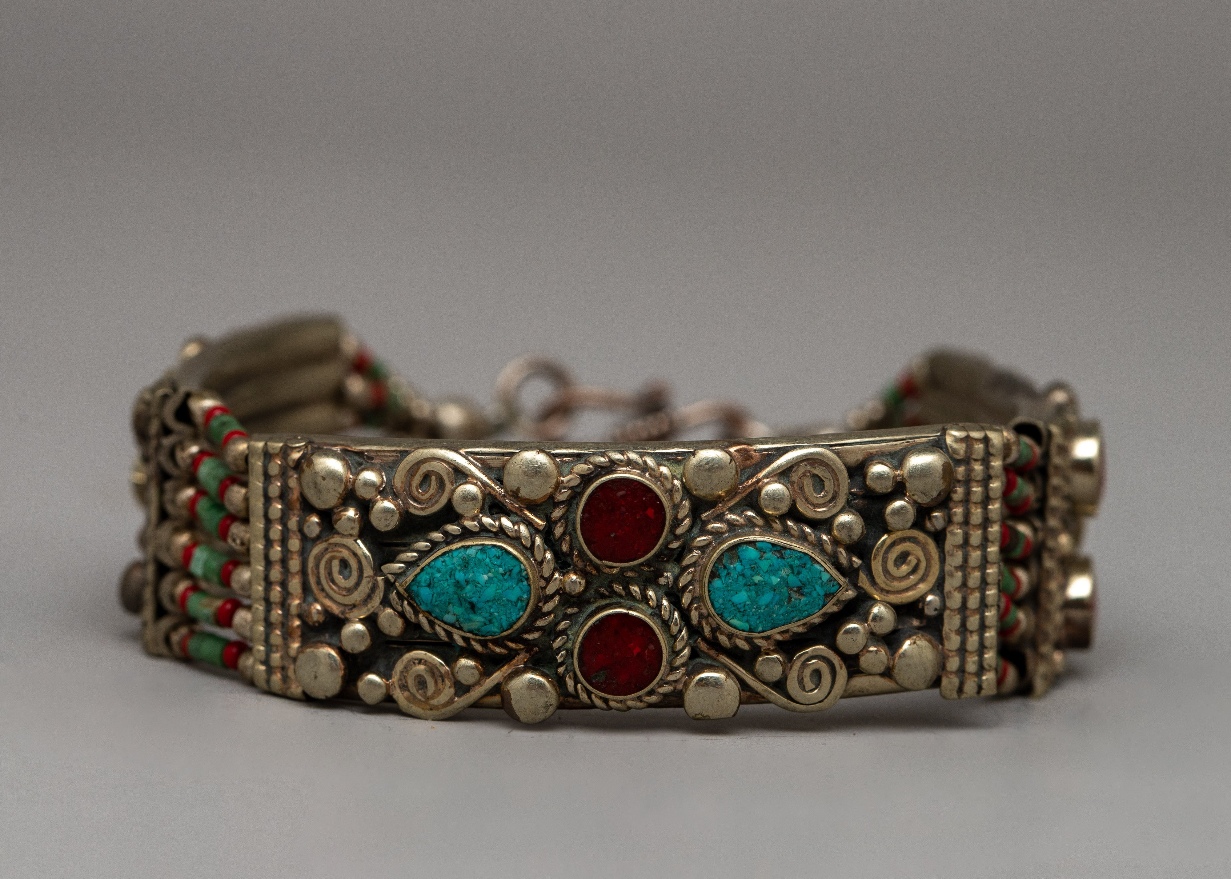 Metal Charm Bracelet | Adorned with Charms to Reflect Your Unique Personality