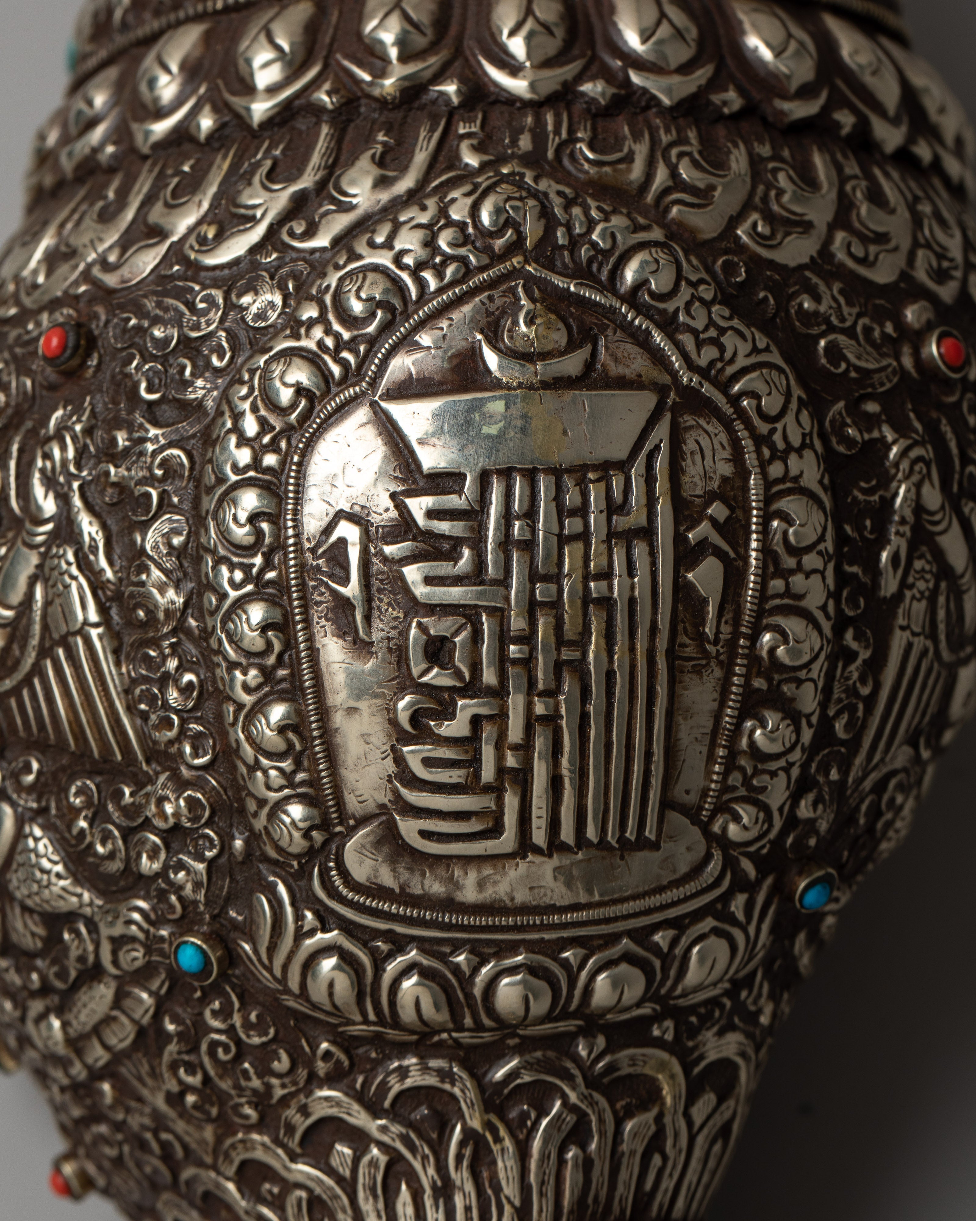 White Metal Pooja Shankh | Sacred Conch Shell for Rituals and Spiritual Practices